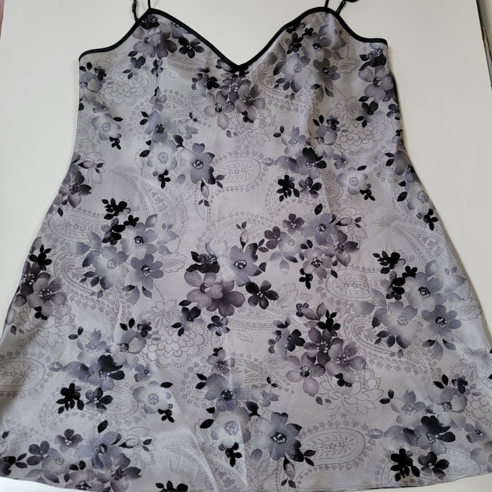 SECRET TREASURES~ Silvery Floral Shiny Satin Nylon Nightie/ Nightgown~Womens~ 2X