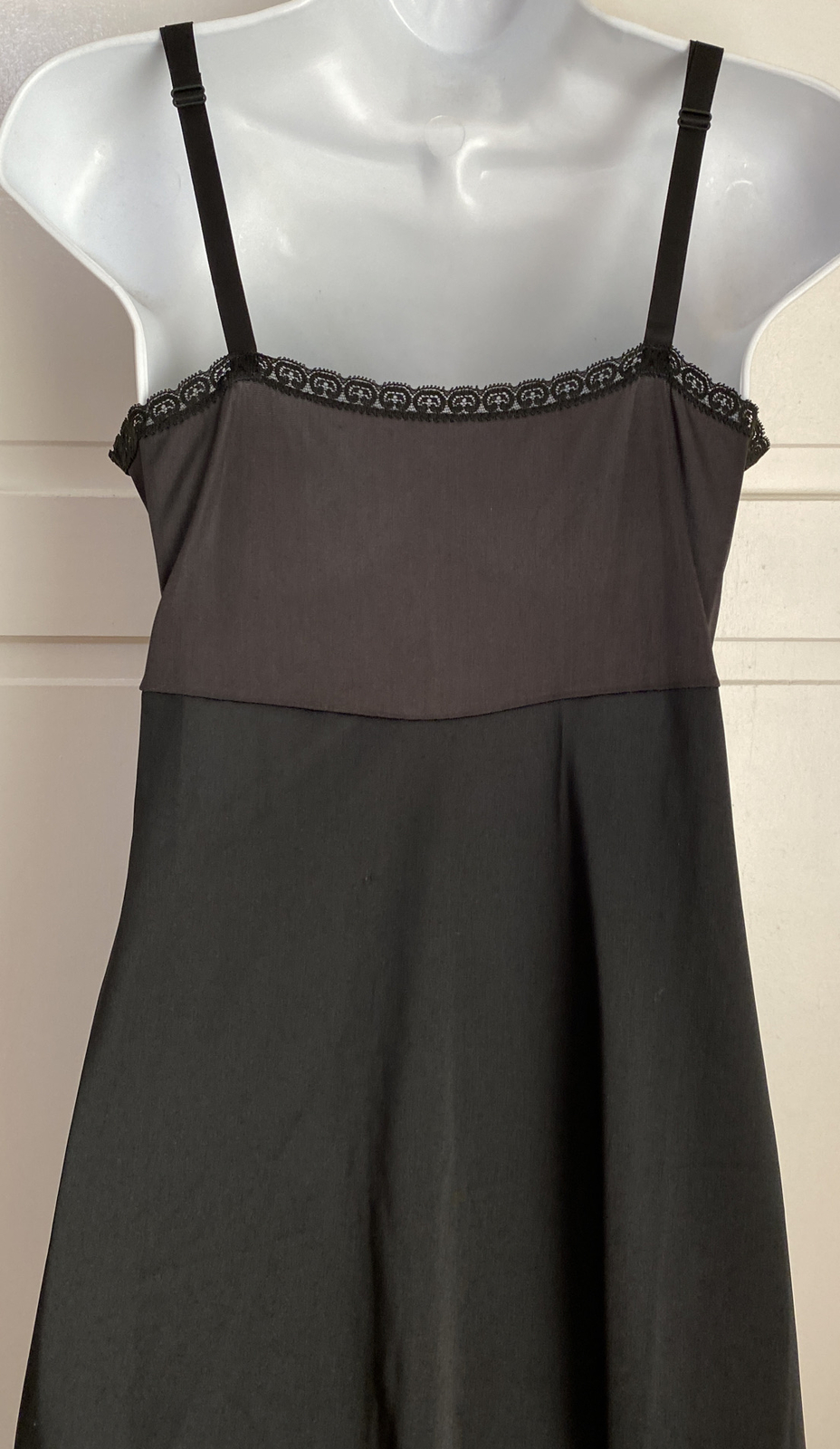 Vintage ShadowLine Women’s Black Full Slip Size 34 Tall – 34T SHIPS FREE