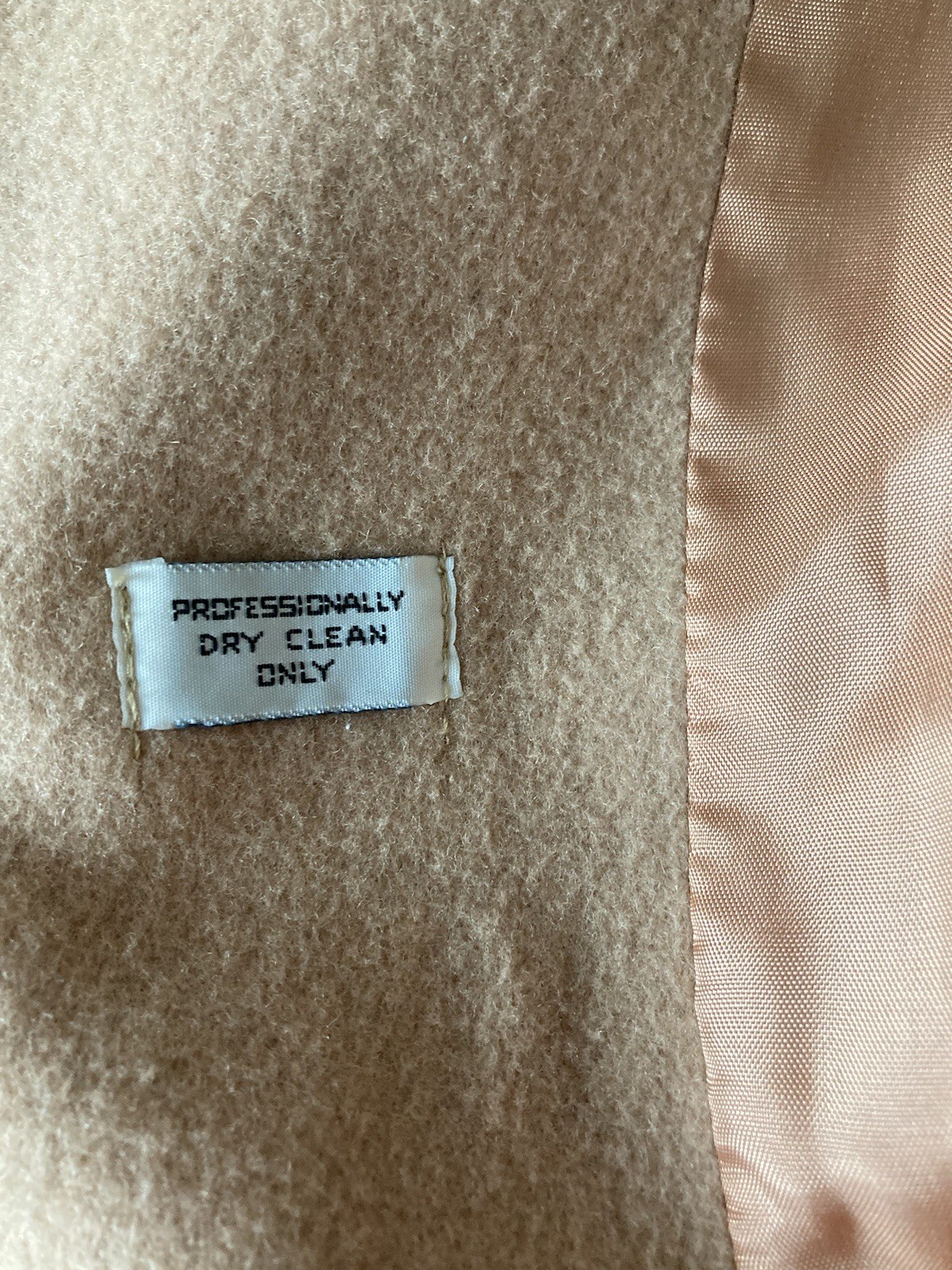 VTG 60s Camel Wool Quiet Luxury City Vibes Long Union Made Over Coat SZ S