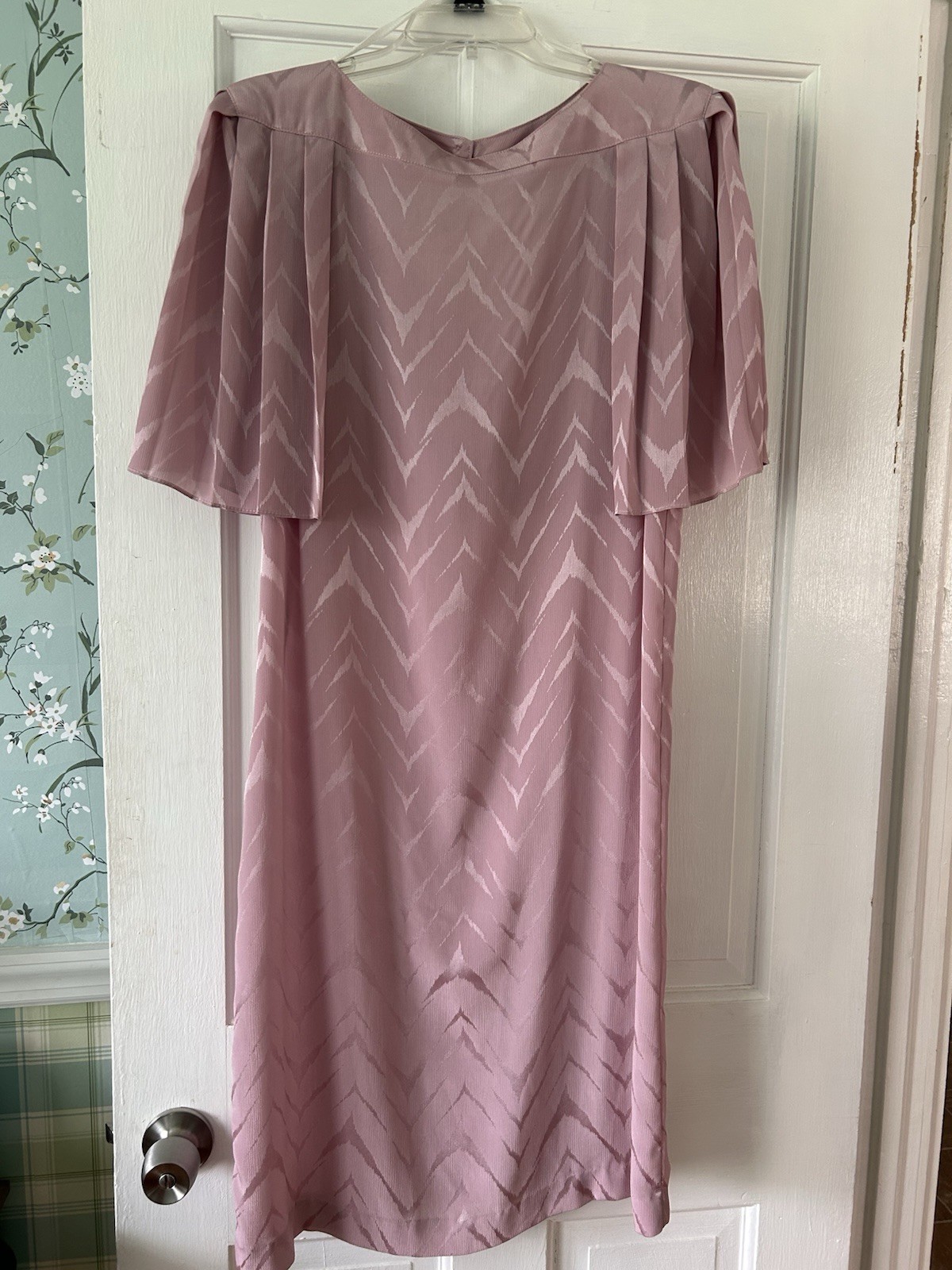 VTG 80s PK’s Kloset Pink Shift Dress Pleated Sleeve – Keyhole Neckline Sz 14