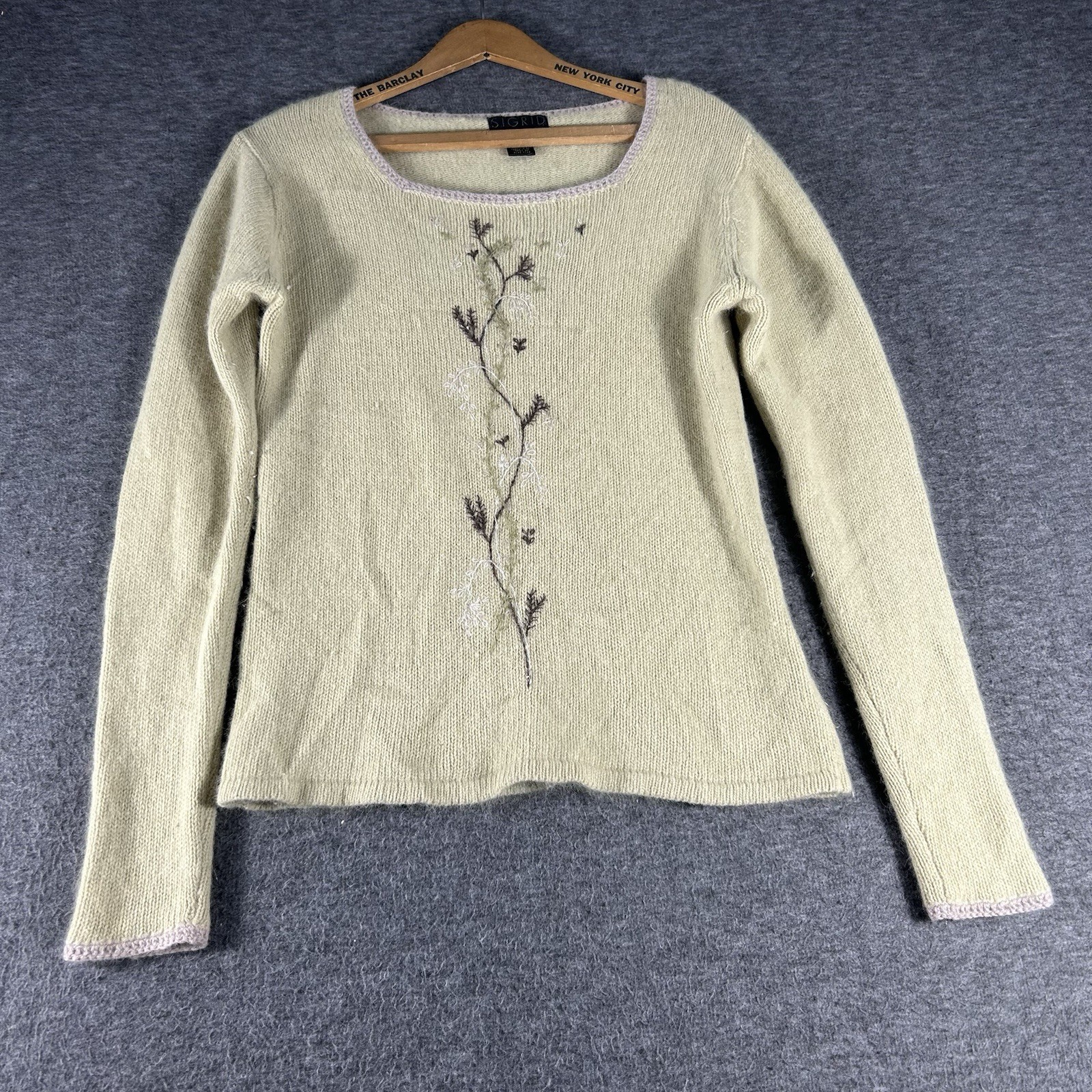 Vintage Lambswool Angora Green Floral Cottage Core Sweater Grandmacore Size M
