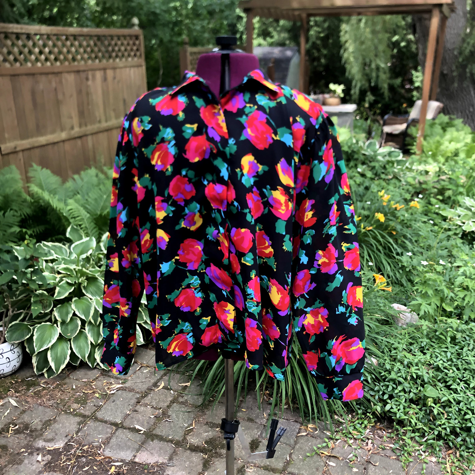 Toffs Artistic Floral Button Up Shoulder Pads 1980’s Vintage Made In USA