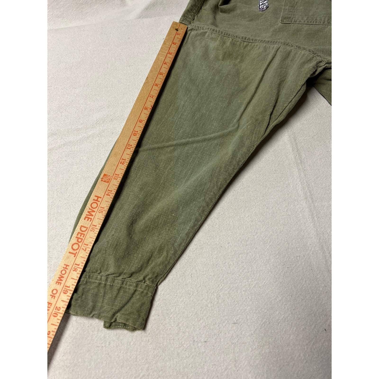Vintage Y2K Citron Vert Olive Green Long Sleeve Military Look Patches Shirt WS