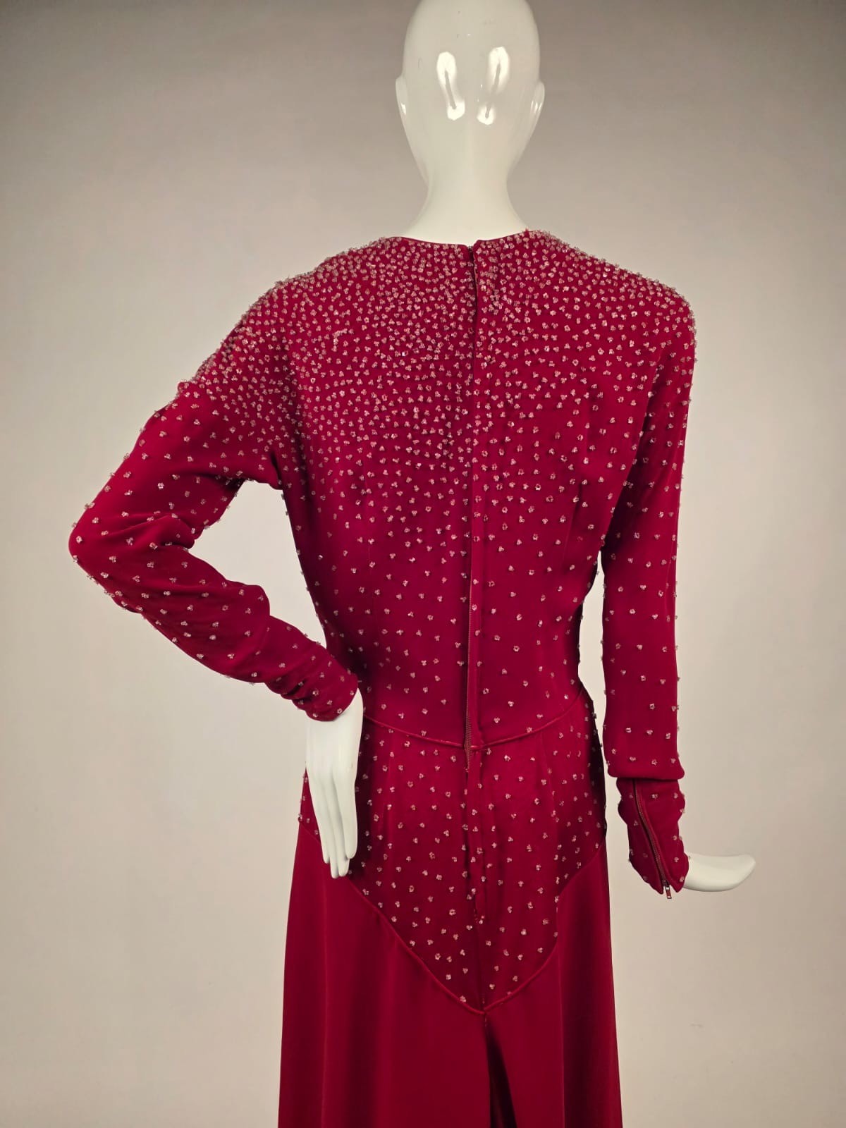 LUX LIPSTICK RED VINTAGE 1940’S LONG JERSEY DRESS W GLASS BEAD SPRINKLED TOP