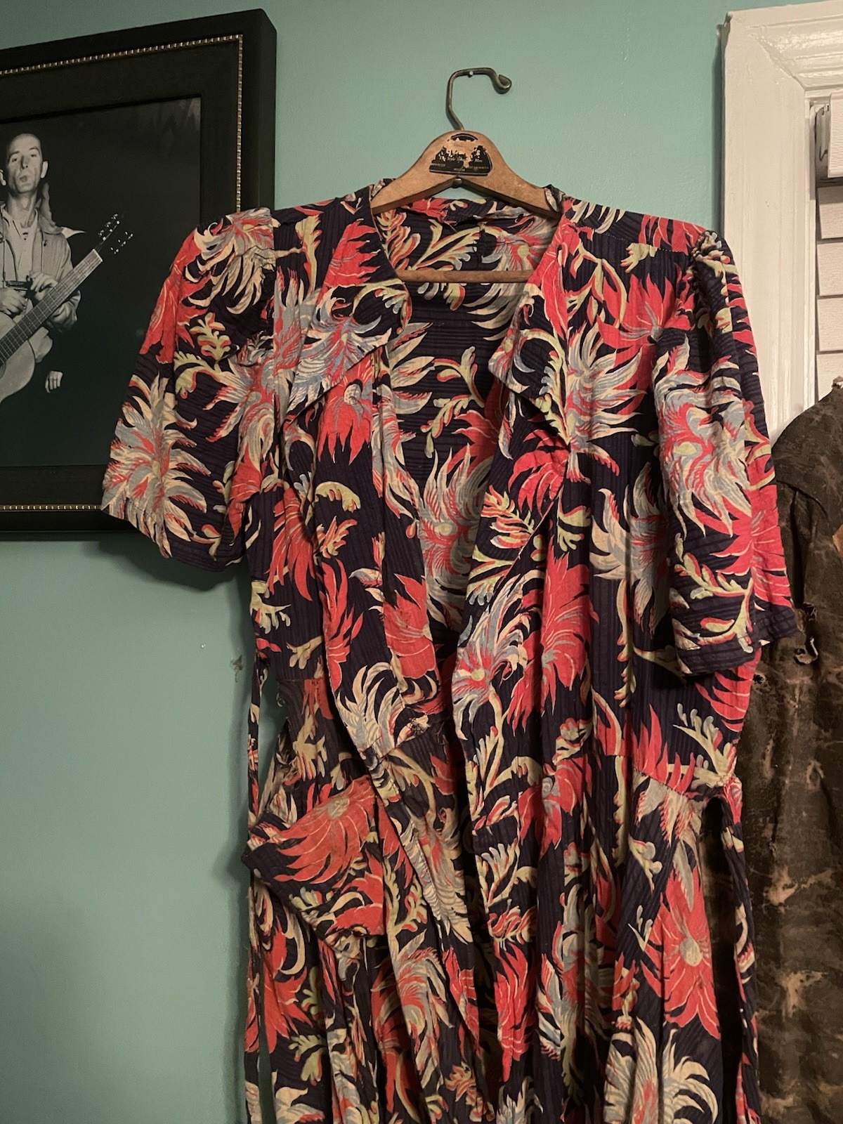 1940s 1950s Women’s Hawaiian Print Robe Coverup Vintage Beach Wear / Resort Wear