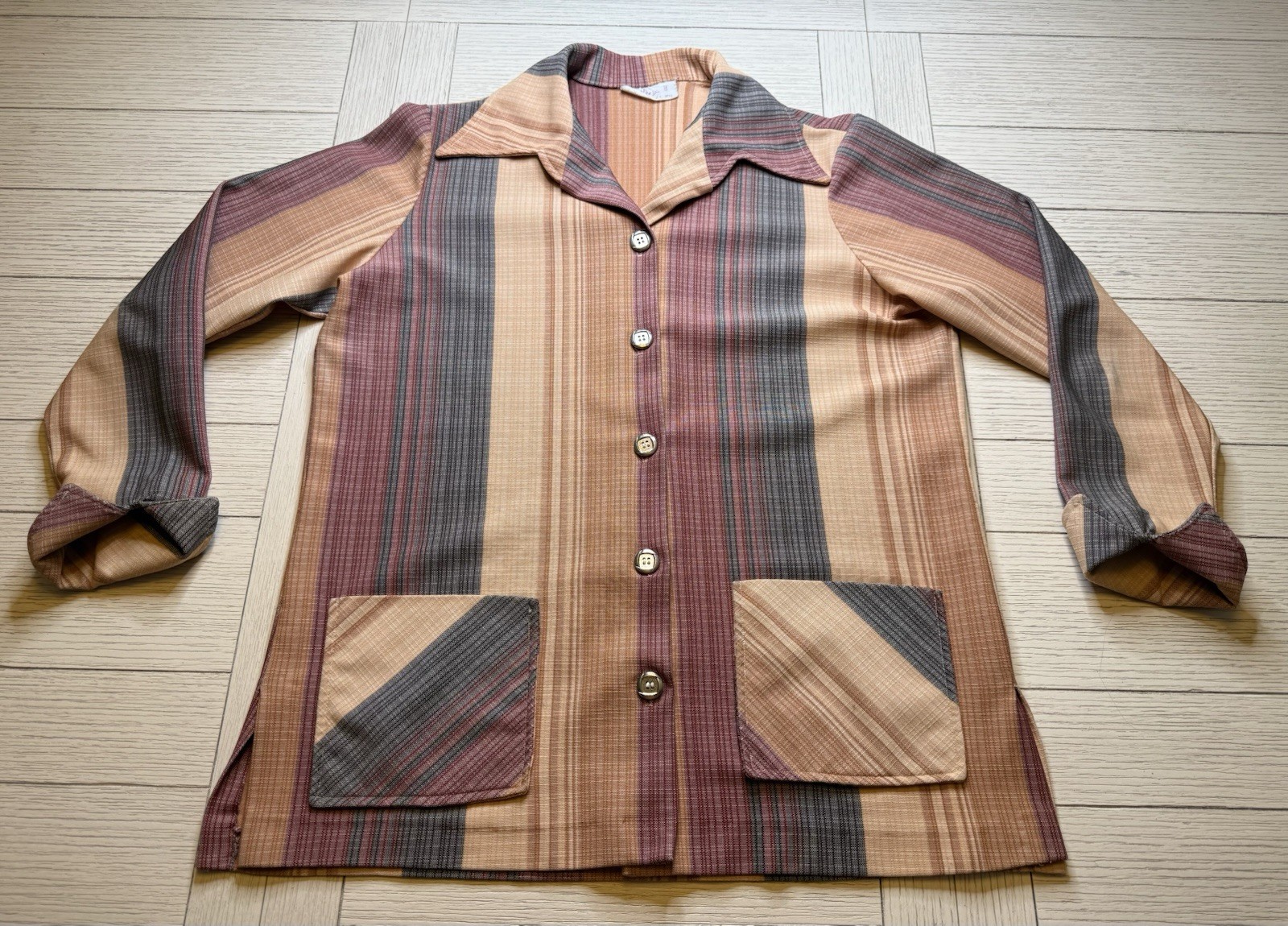 Vintage 60s/70s “Marcia Brady” Button Front Top W/ Wide Collar. Sz 38 Per Tag