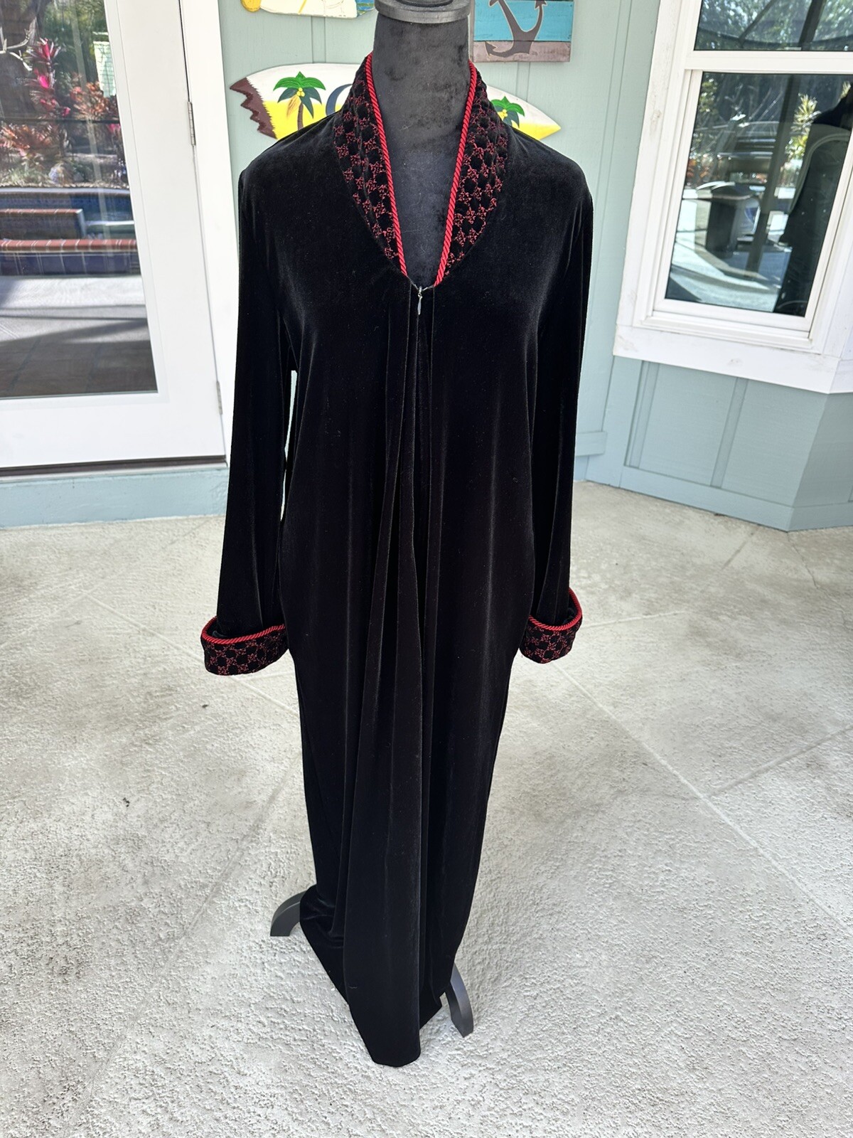 Diamond Tea Black Velvet 1/2 Zip Robe Lounge Coat Red Crystal Zipper Brocade S