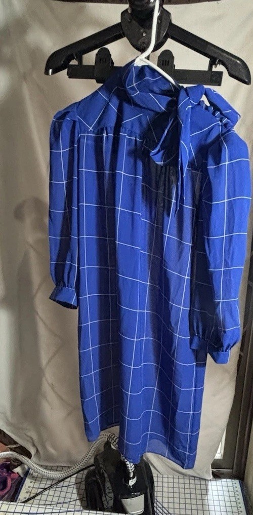 Easy Drape Flattering Career Wear Shirt Blue Sz 9/10 Charlee Allison