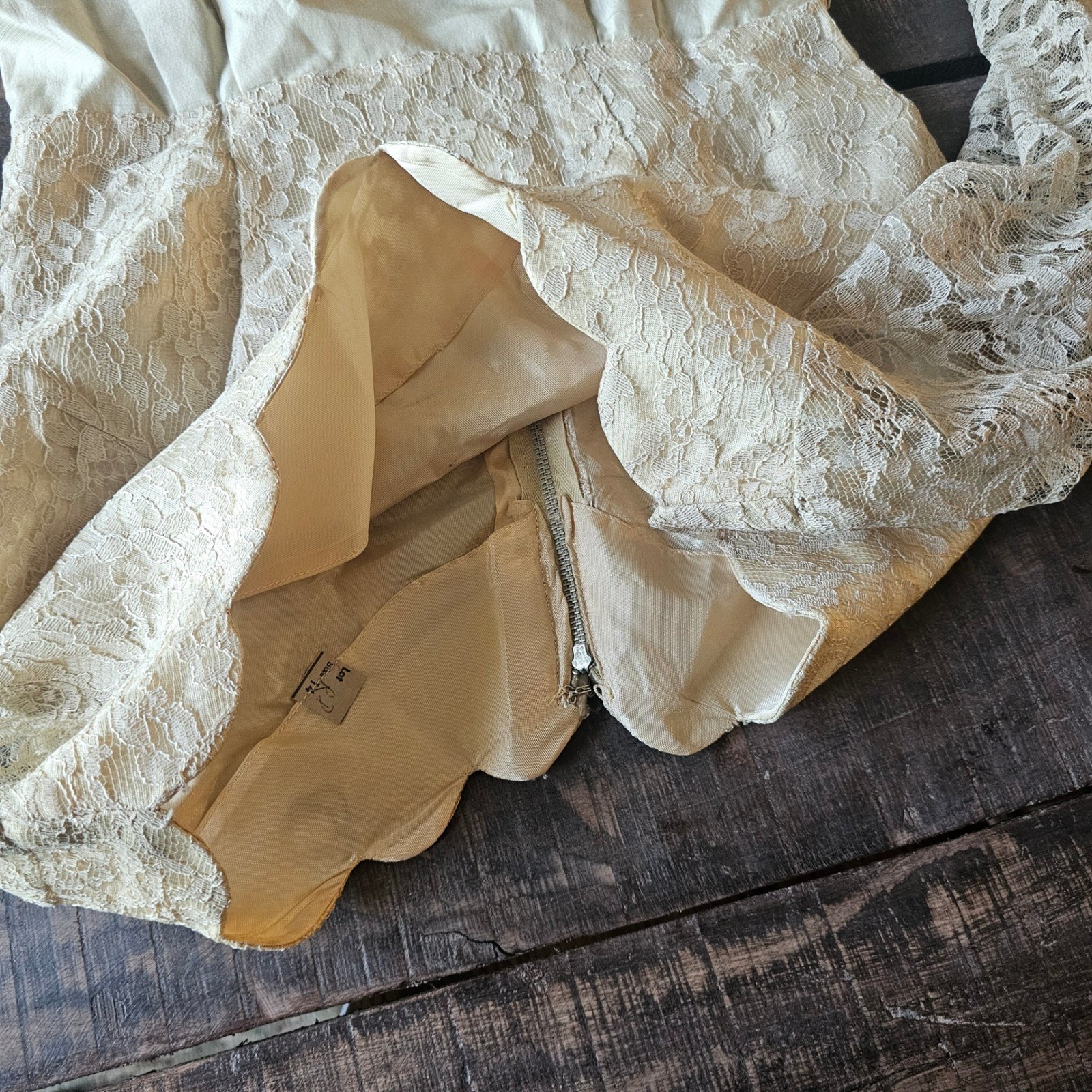 Vintage 1950s Lace Cocktail Dress Cream Scalloped Neck Long Sleeve Pencil Skirt