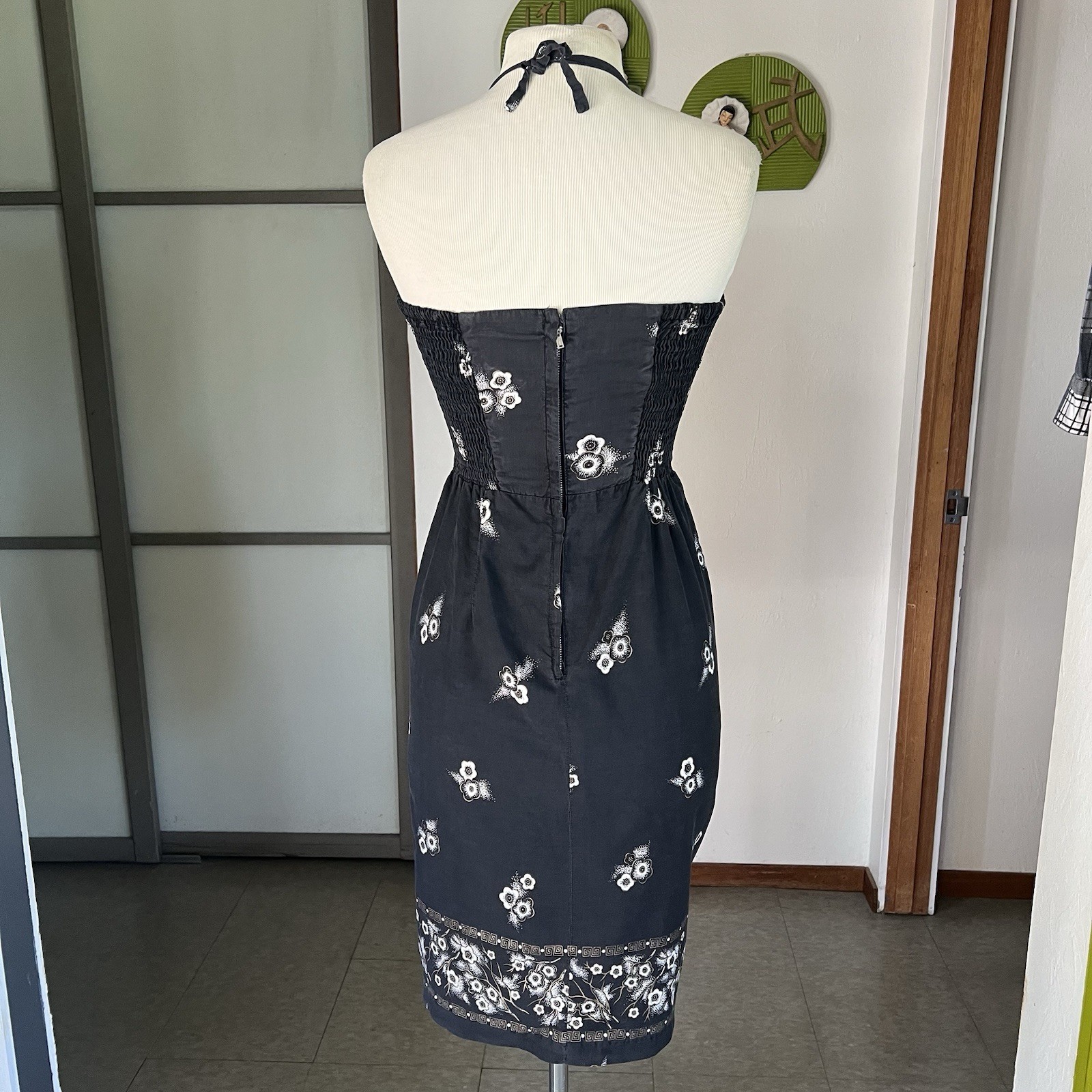 1950s Or 60s Tiki Sportswear Black Border Print Hawaiian Sarong Dress 26-27w