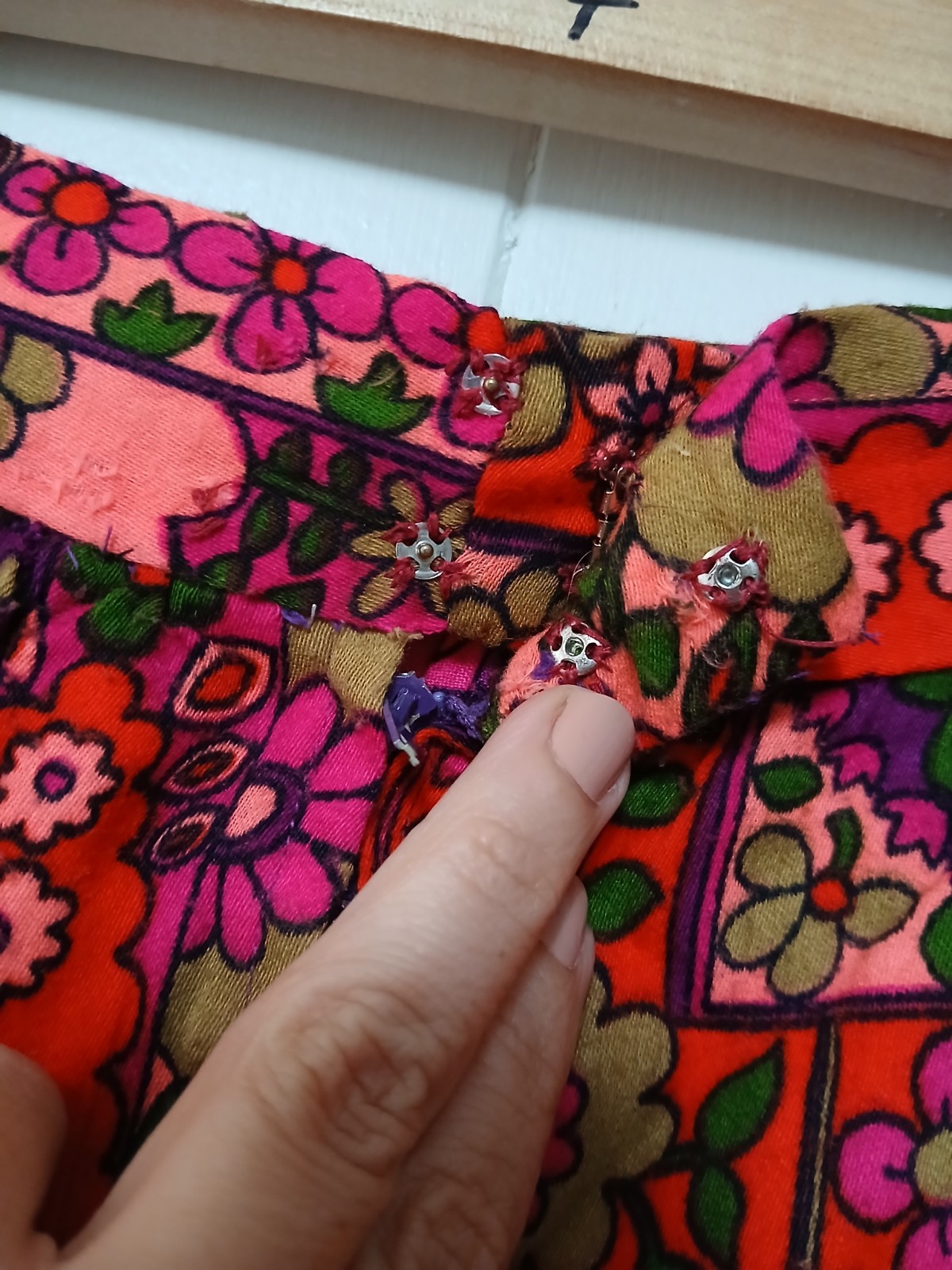 True Vintage 60s 70s Funky Psychedelic Printed Skirt Maxi Hippy Flower 28″W 40″L