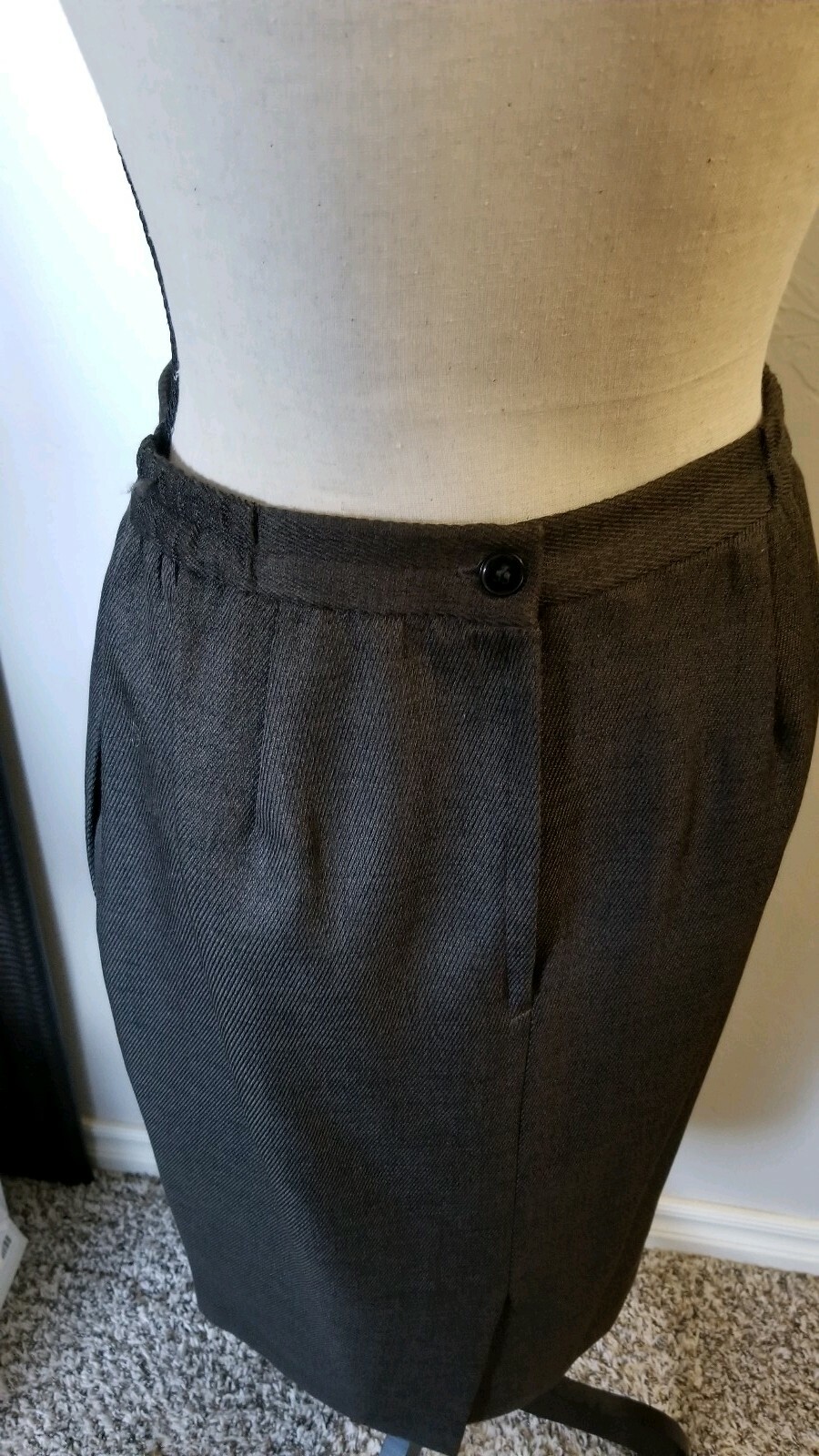 Gilmor Women’s Brown 3-pc. (Jacket, Skirt & Pants) Suit Sz 8