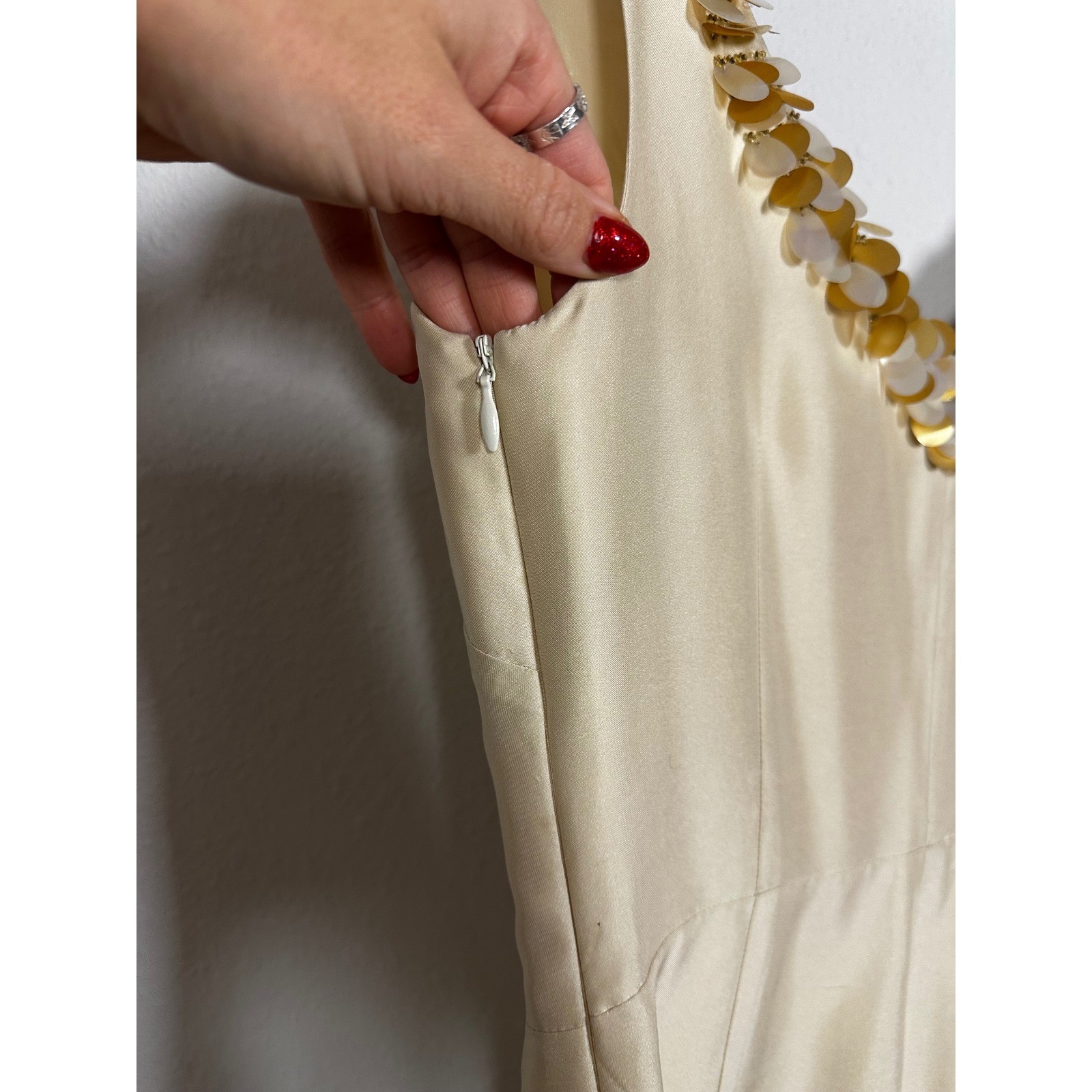 VTG Banana Republic Summer 2006 Silk Ivory Sequined V-Neck Sleeveless Dress Sz 4