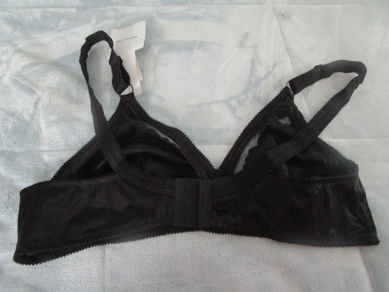 Jolie Intimates Satin Embroidered w/ Sheer Inserts Wireless Black Bra Sz 42D NEW