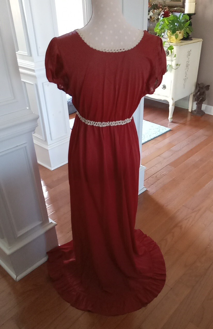 Dreamy Vintage Rogers Brick Red Long Night Gown Ruffles and Lace Women M 12-14