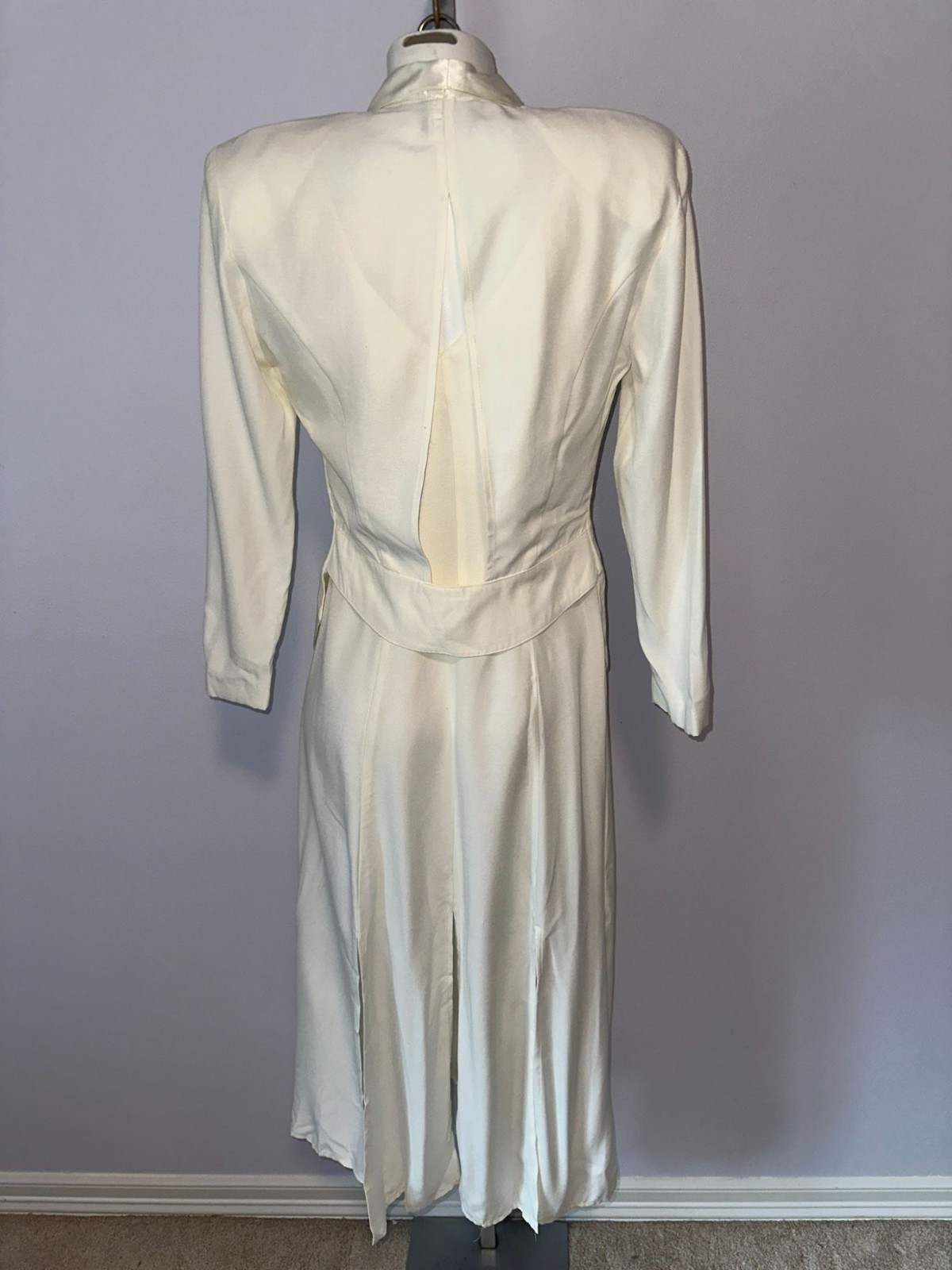 Vintage 1990s Minimalist Bridal Gown Satin Trim Open Back Wedding Dress Jacket 4