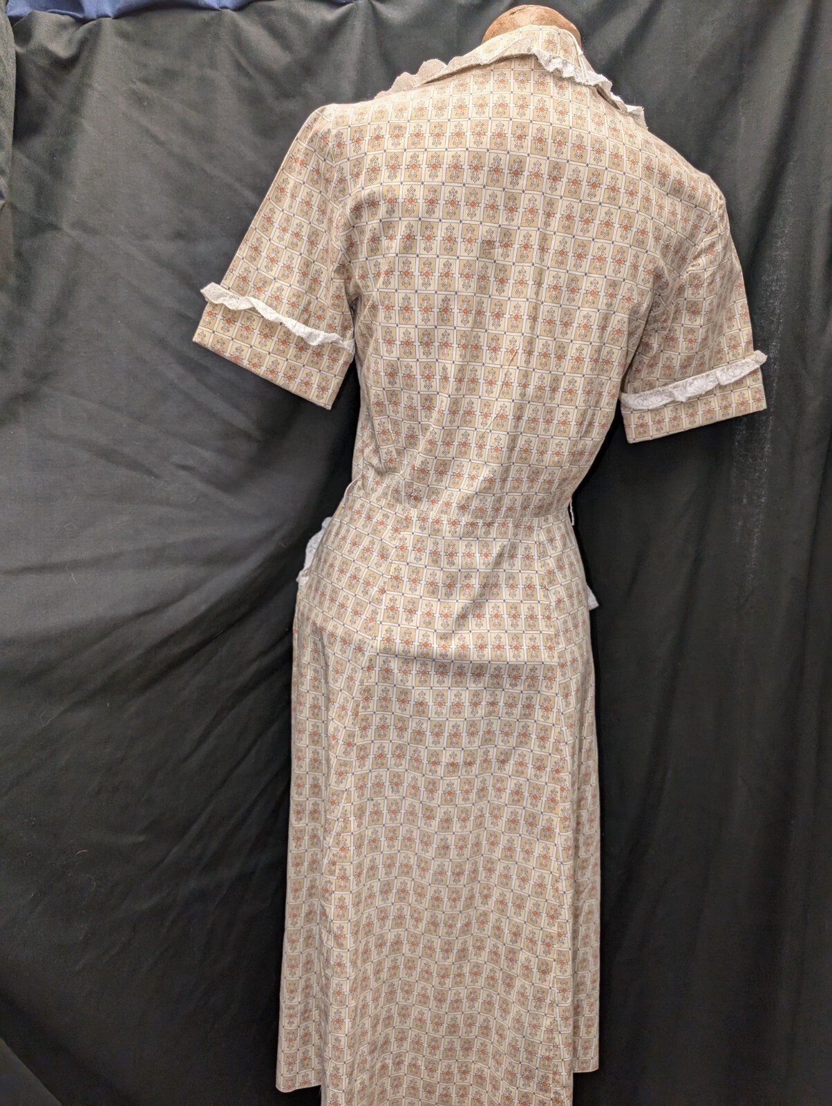 Vtg. 50s Pale Tan White Orange Cotton Button Front Day Dress S/M