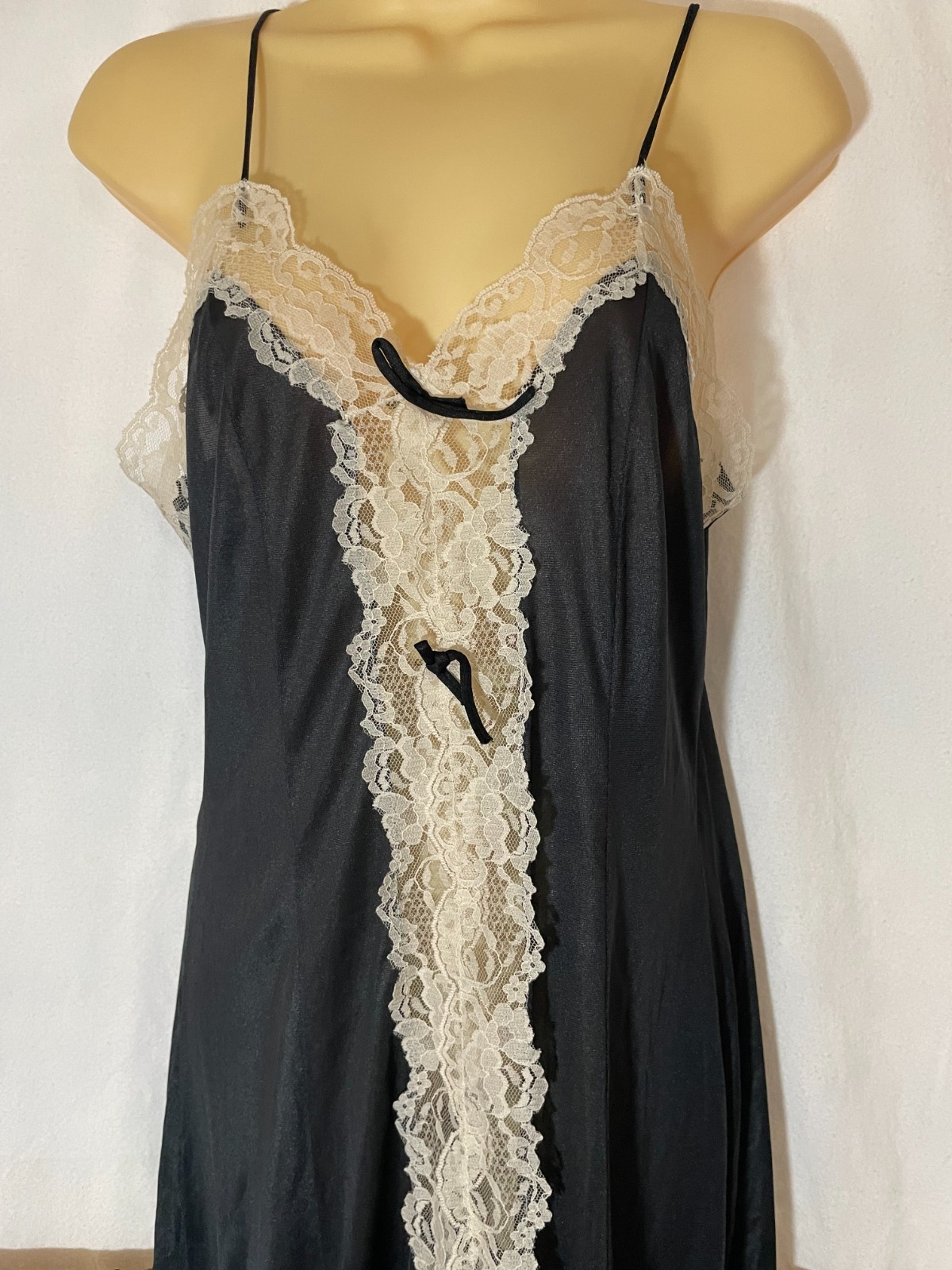 M Vtg SHEER Floral Lace INSERT Long Nightgown Maxi Gown Ivory Black Front Slit