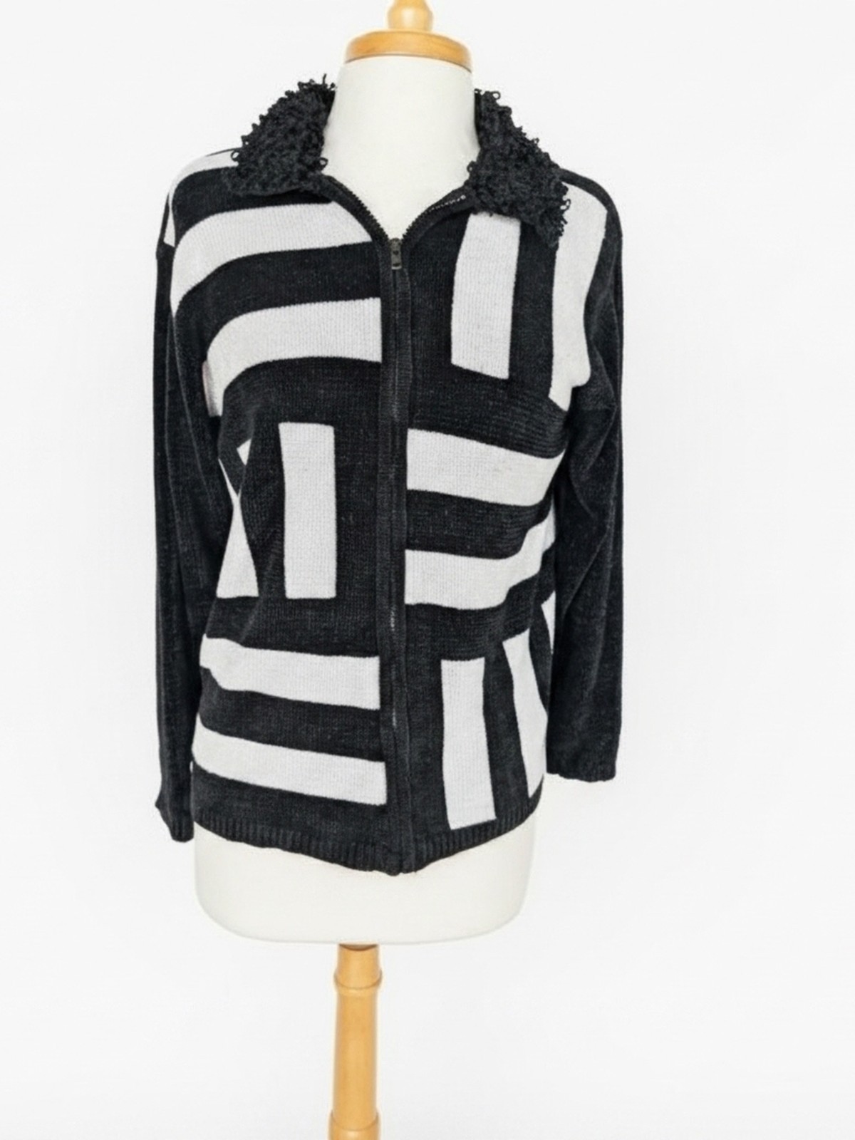 Vintage 1990s Eminent Chenille Cardigan Jacket Black White Geometric Zip Up