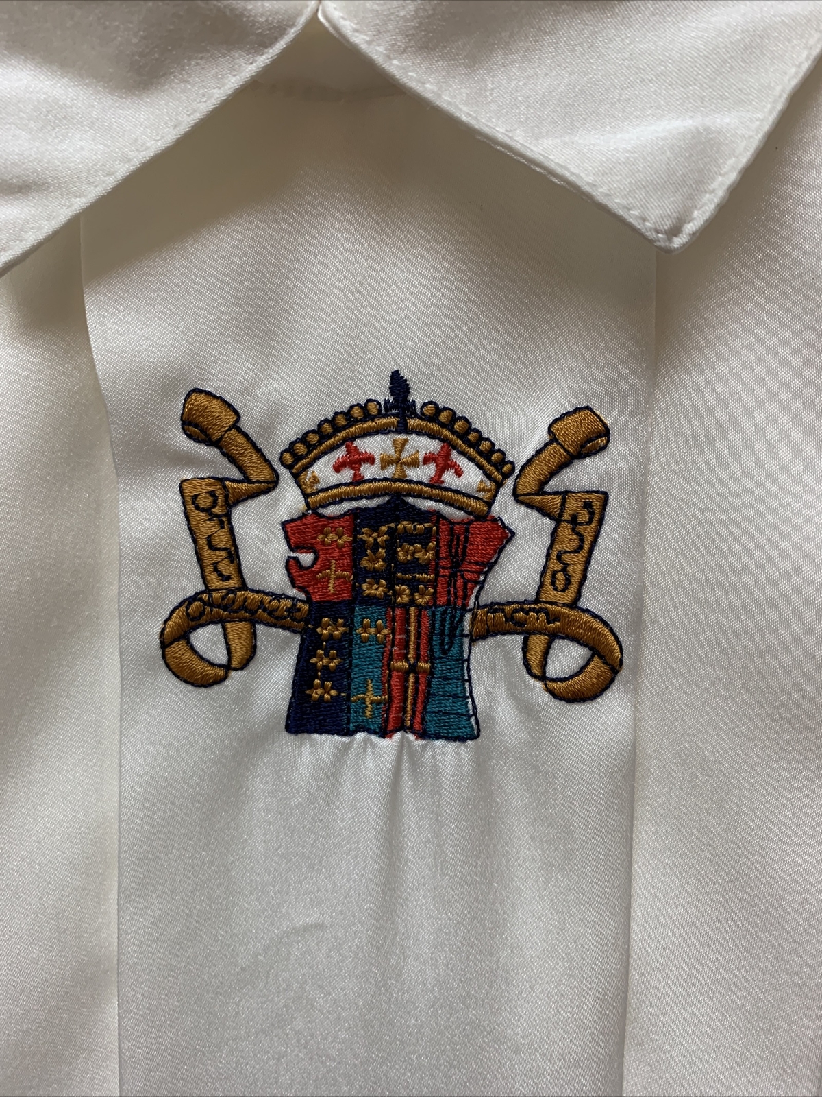 Vintage 90s High Neck Pleated Embroidered Crest French Cuff Blouse Top M L XL