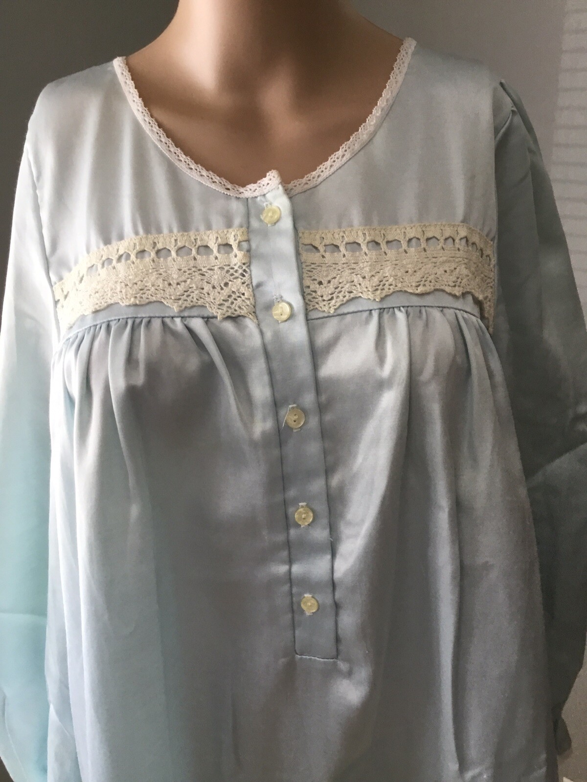 Nicole Vintage night gown Blue M USA poly cotton Blend Satin mid-calf