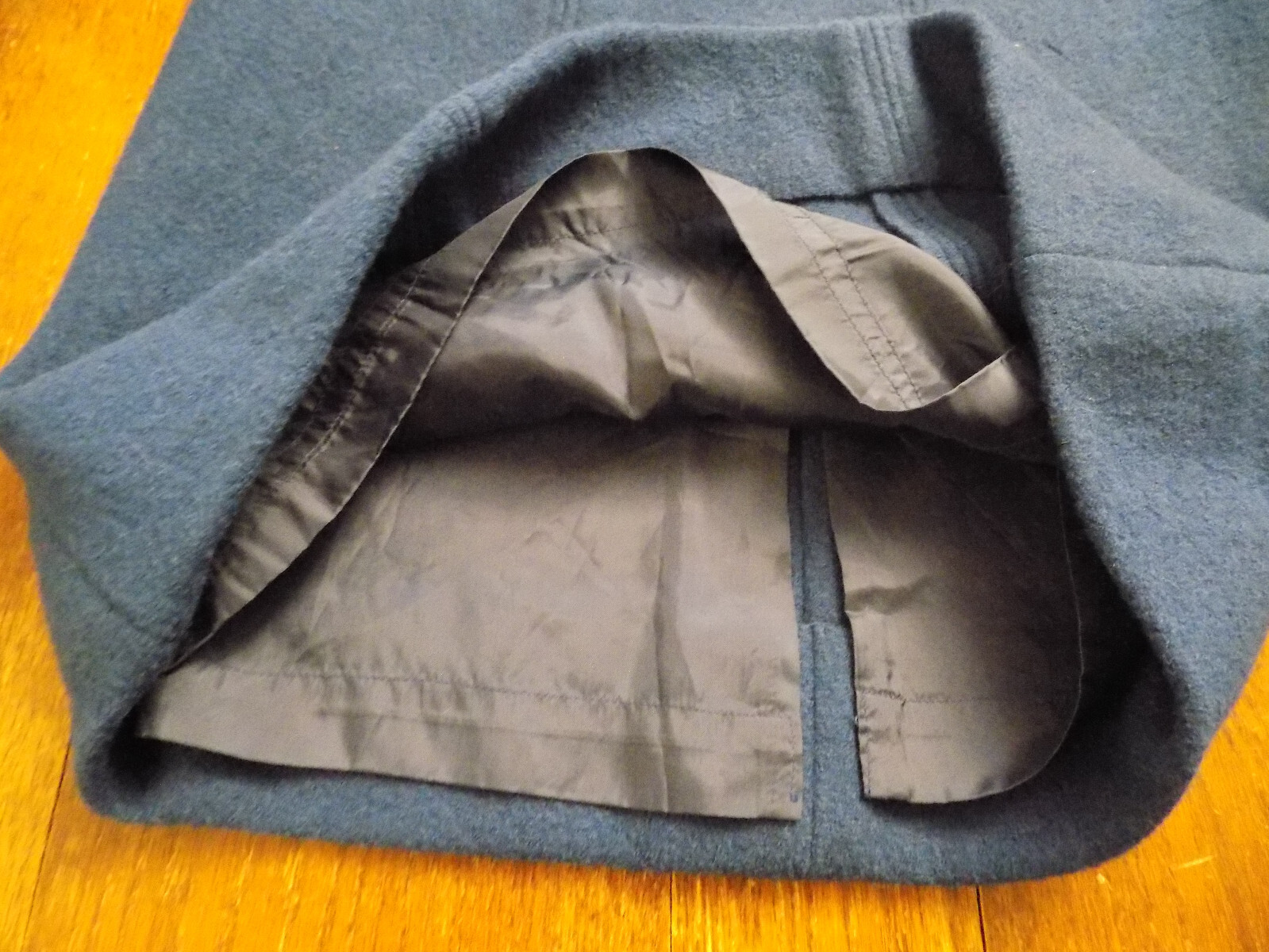 Vtg Boiled 100% New wool skirt Original Boos Austria lined midi navy blue 28″ W