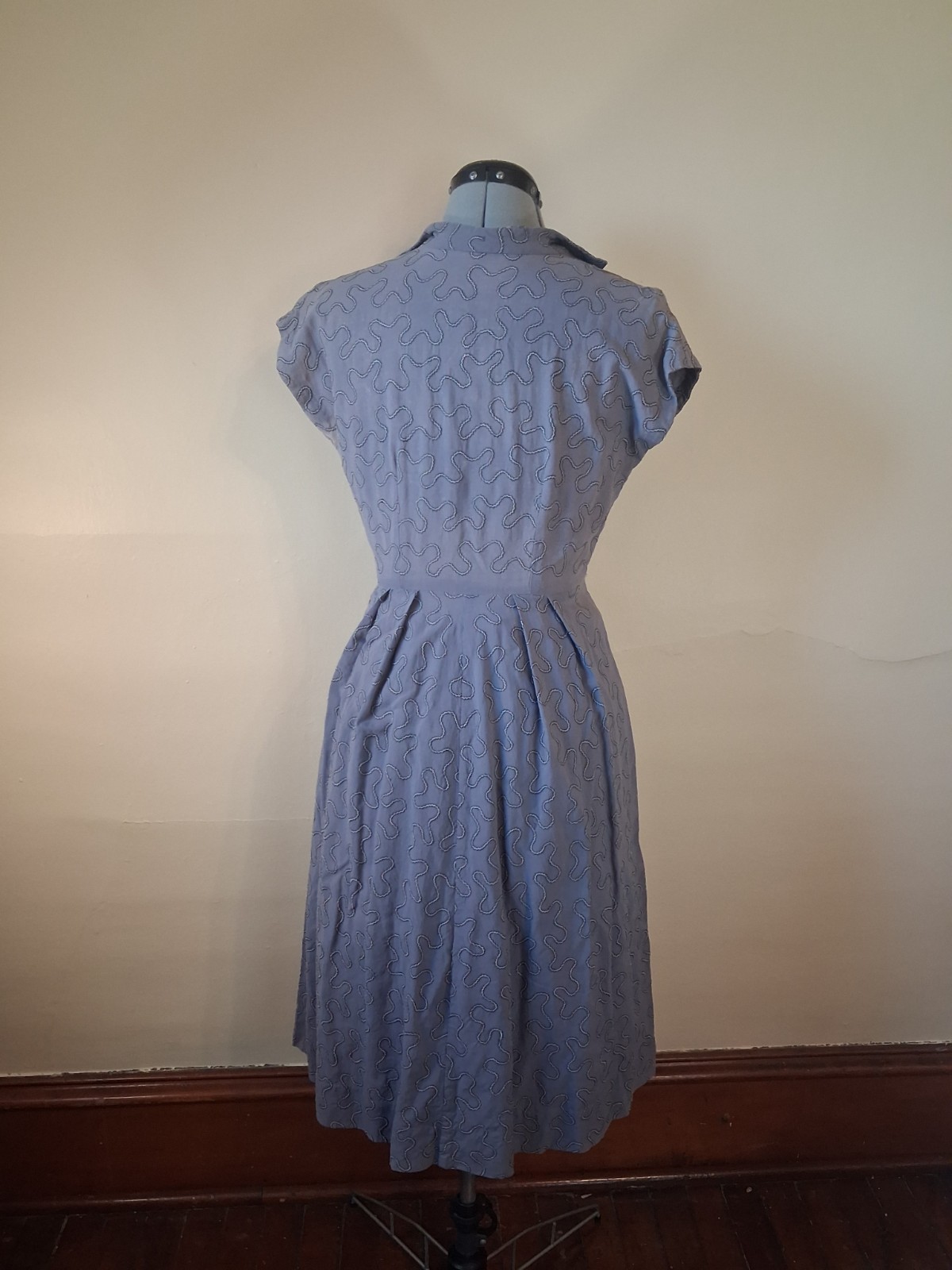 Vintage 1940s Dress, Textured Violet Dress Size Zip Size Small Retro Rockabilly