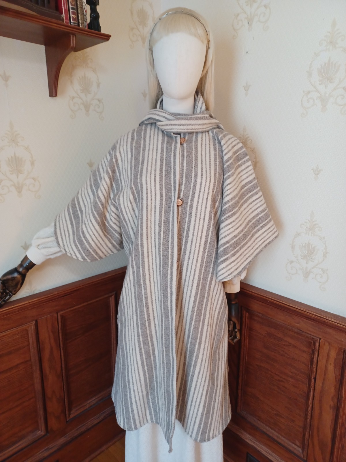 Vintage 1960s/1970s Grey Stripe Wool Boho Victorian Cottagecore Cloak Coat
