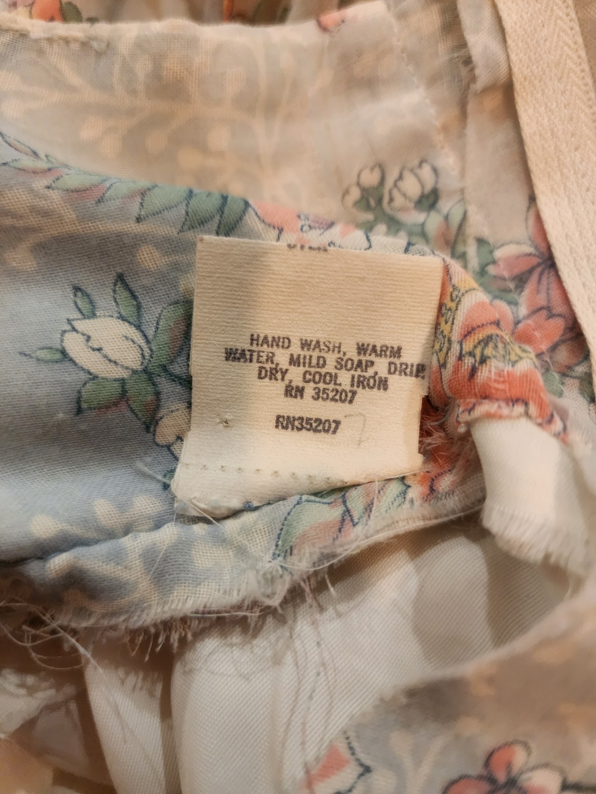1970s Floral Print Vintage Halter Dress in Light Blue Size 5