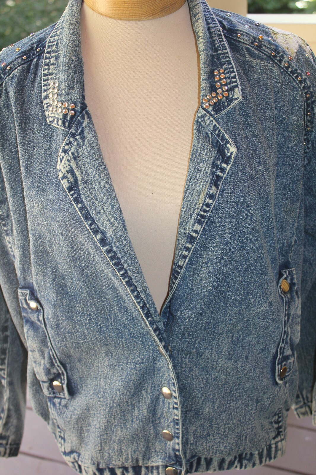 Vintage Denim 1980s Studded ladies M Jean Jacket floral bedazzle blue 90s floral