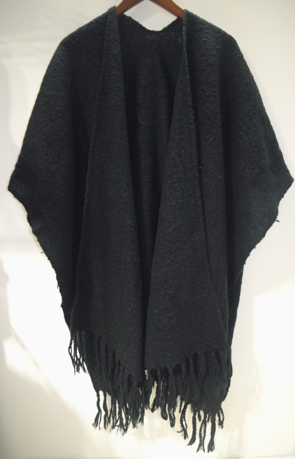Y1 Vintage Womens Cape Fringe Nubby Wool Shawl Wrap Mohair Blend