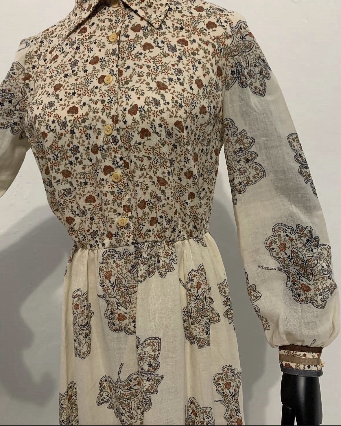 Vintage 70s Leslie Fay Floral Maxi Dress Boho Prairie Button Front