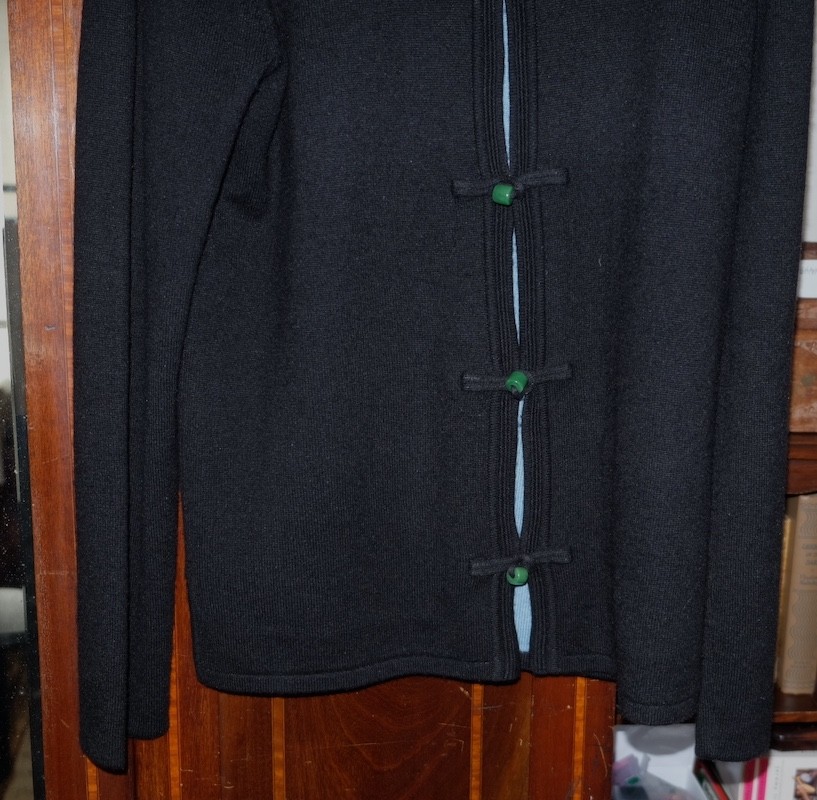 Shanghai Tang Reversible Wool/Silk Mandarin Jacket/Sweater Faux Jade Frog Button