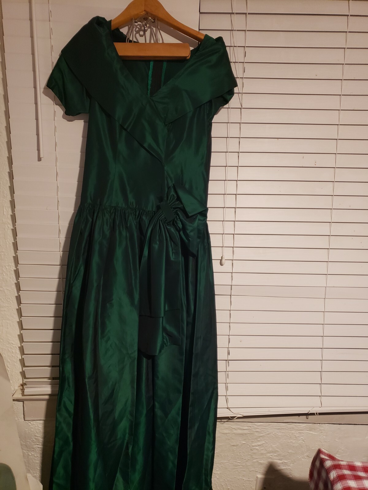 VTG 80s 90s Green Formal PROM off shoulder Dress Gown Sleeves Bow drop Waist