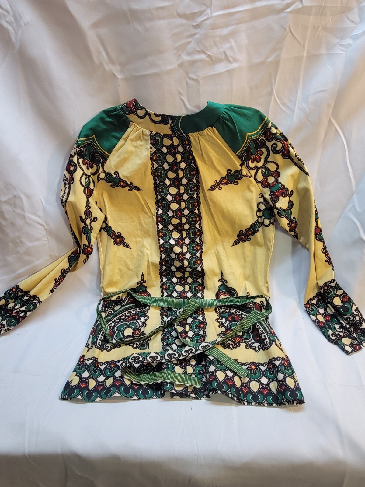 Vintage 70’s Lady Arrow Women’s Button Up Shirt/Blouse Belt Measurements in Pics