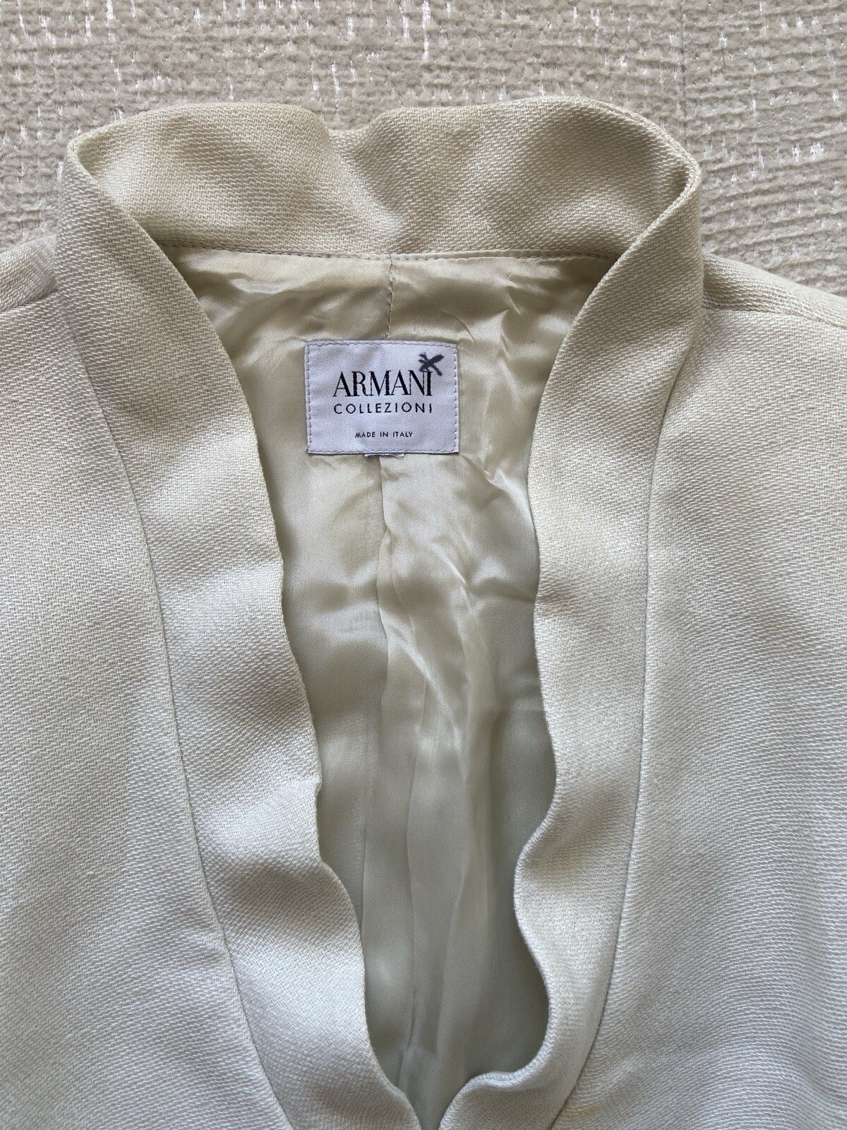 Armani Collezioni Blazer Women’s 46/M Vintage Linen Cream Ruffle Neckline accent