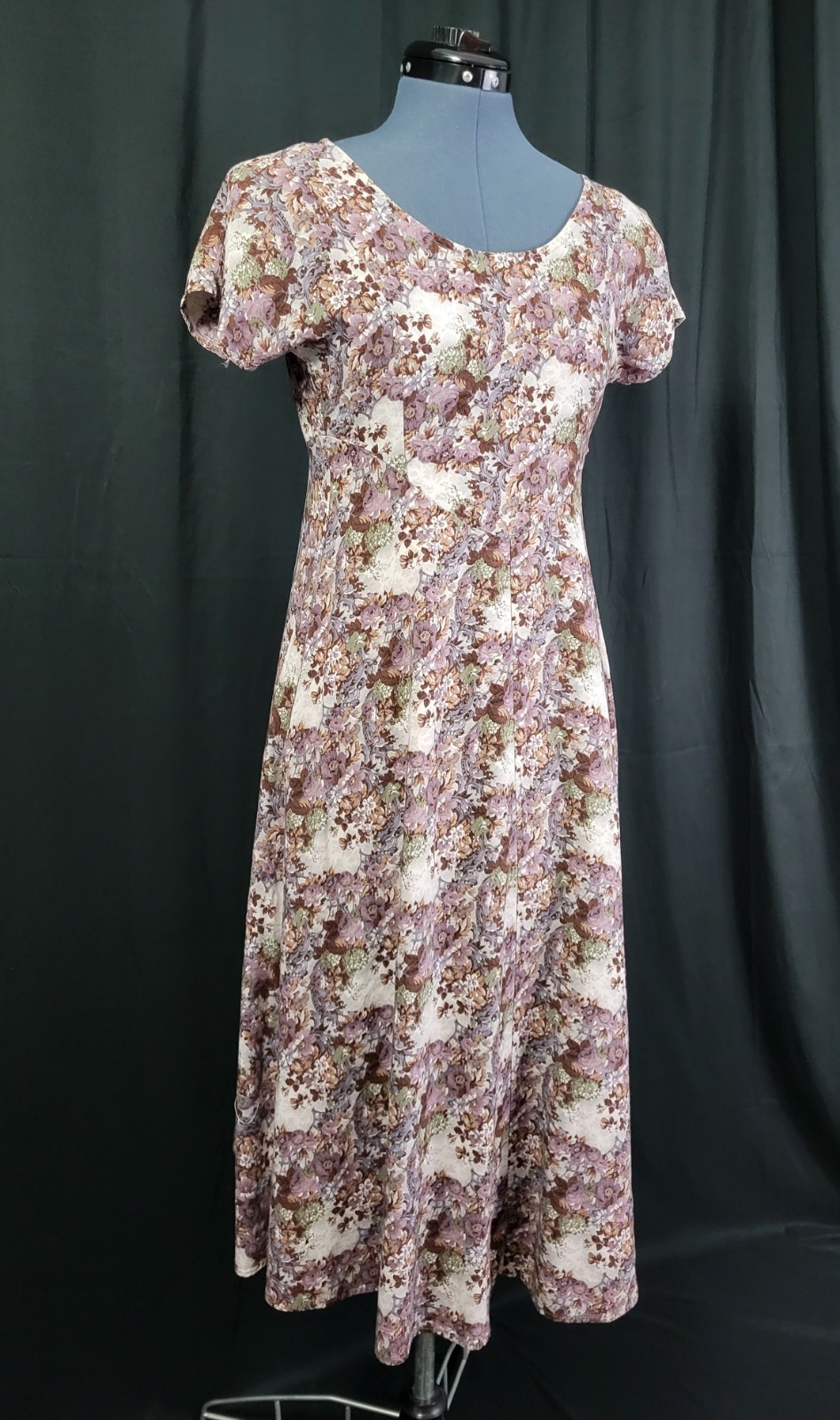 Vintage All That Jazz Muted Grey/Purple/Blue Floral Fit & Flare Dress Size XS?