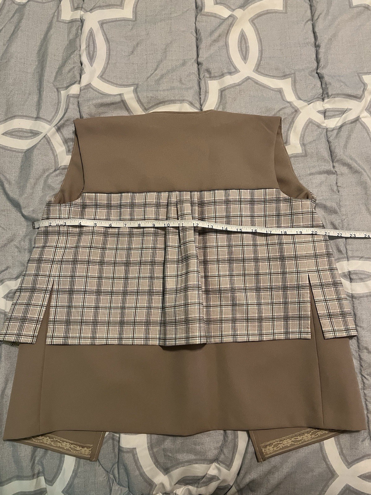 Vintage 70s Tan Plaid Pocket Vest Sleeveless Jacket Mod Boho Western Fashioned