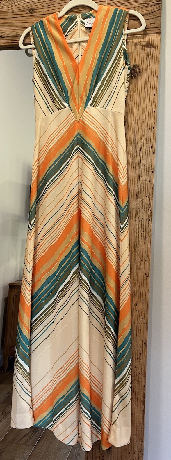 60s/70s Vintage Leslie Fay Original Groovy Sleeveless Maxi Dress In Size XS/S