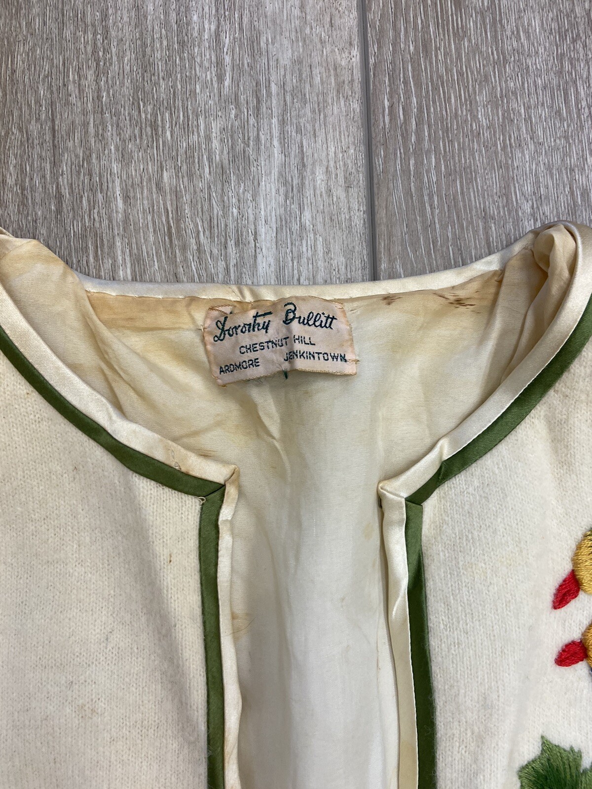 Vintage 1950s Embroidered Bird Novelty Cashmere Sweater Parrot Cardinal Sparrow