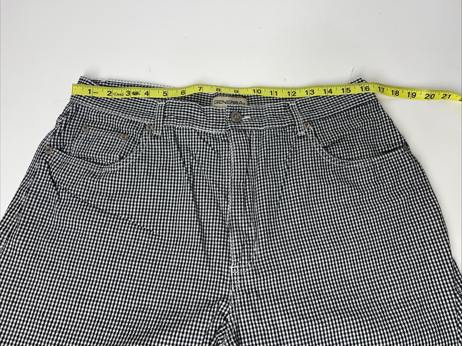 Vintage Generra Shorts 90’s Womens High Waisted Sz 14 black/white checkered