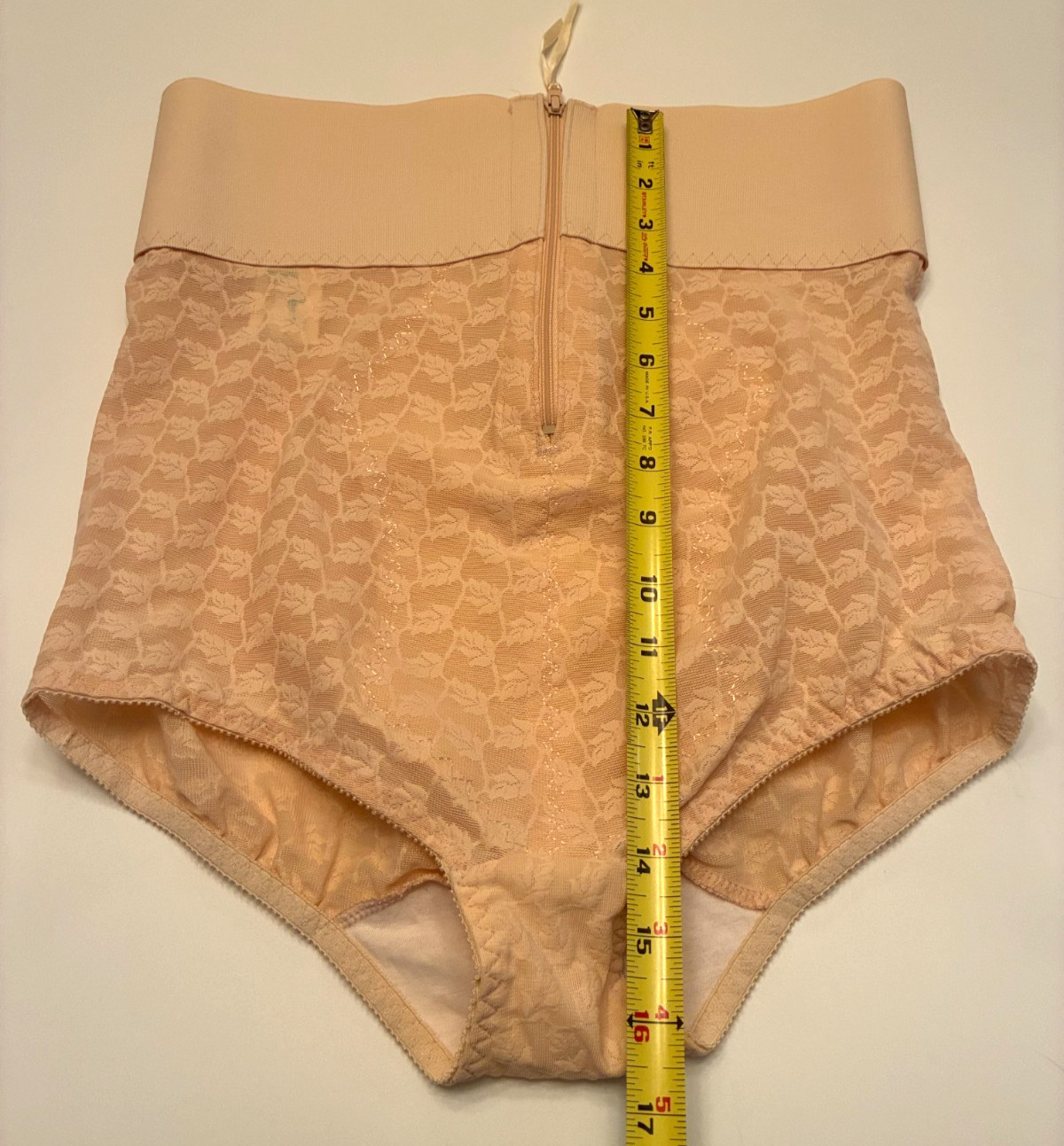 Vintage CROWN-ETTE GIRDLE BRIEF Size 40 5x NUDE Beige Zipper SHEER LACE Sissy
