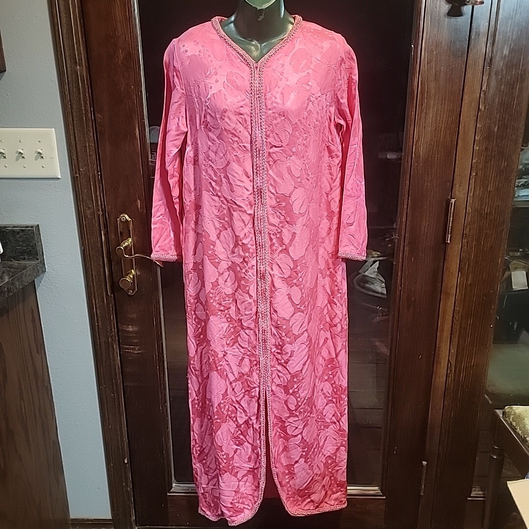 60s Lisanne Vintage Loungewear Melon Pink Medium 36-38″Ch 52 Len Zipper Brocade