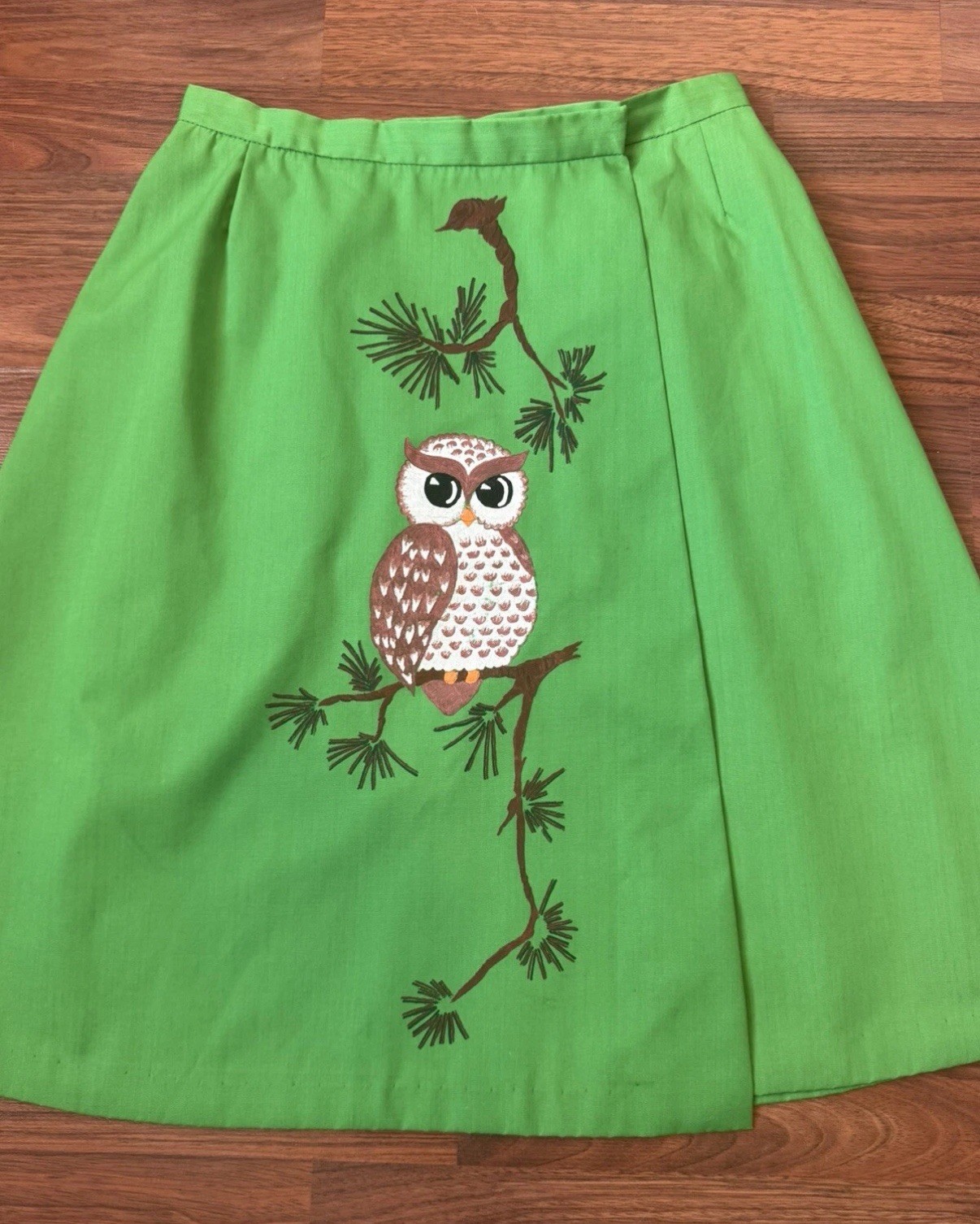 Vintage 40s-50s Handpainted Handmade Owl Apple green Women’s Skirt Suit By Doris