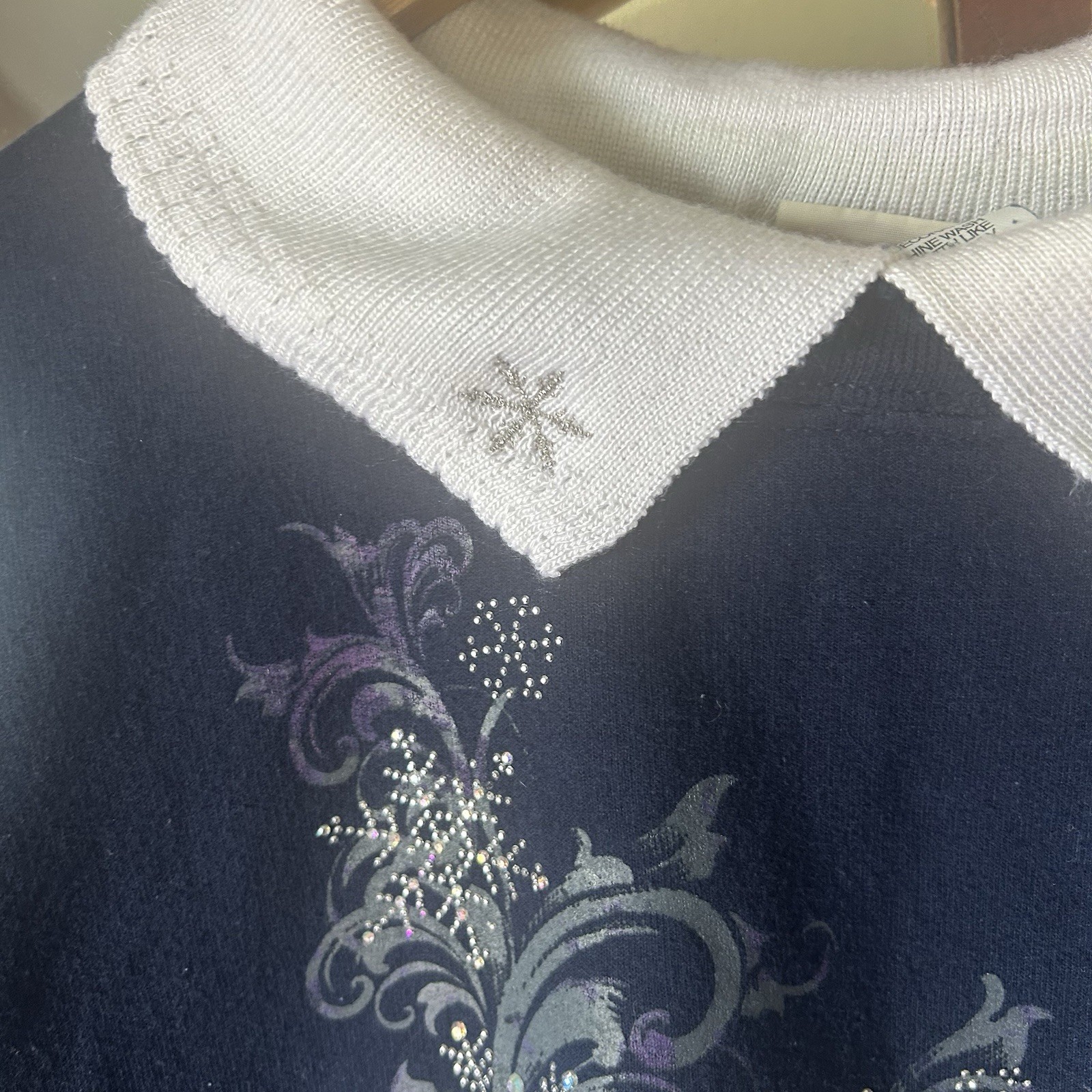 VTG 90s Top Stitch/Morning Sun Navy w/Collar Snowflake Graphic Sweatshirt: 1X