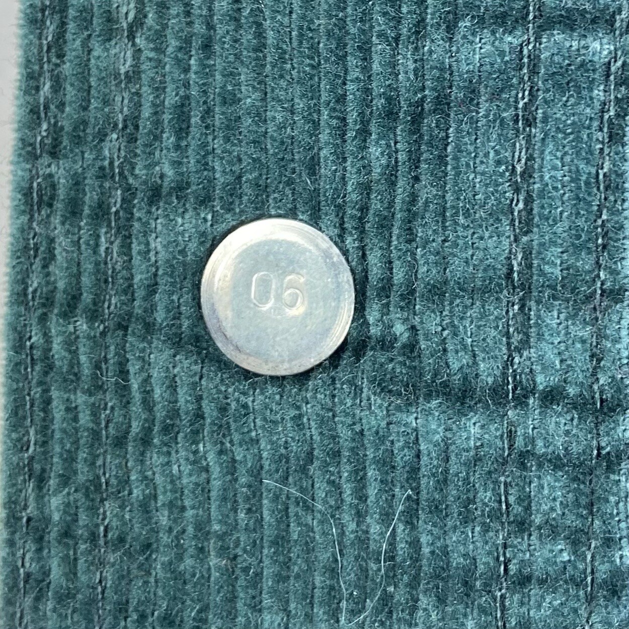 Levi’s Vintage Big E Green Corduroy Pants 28.5″ Waist