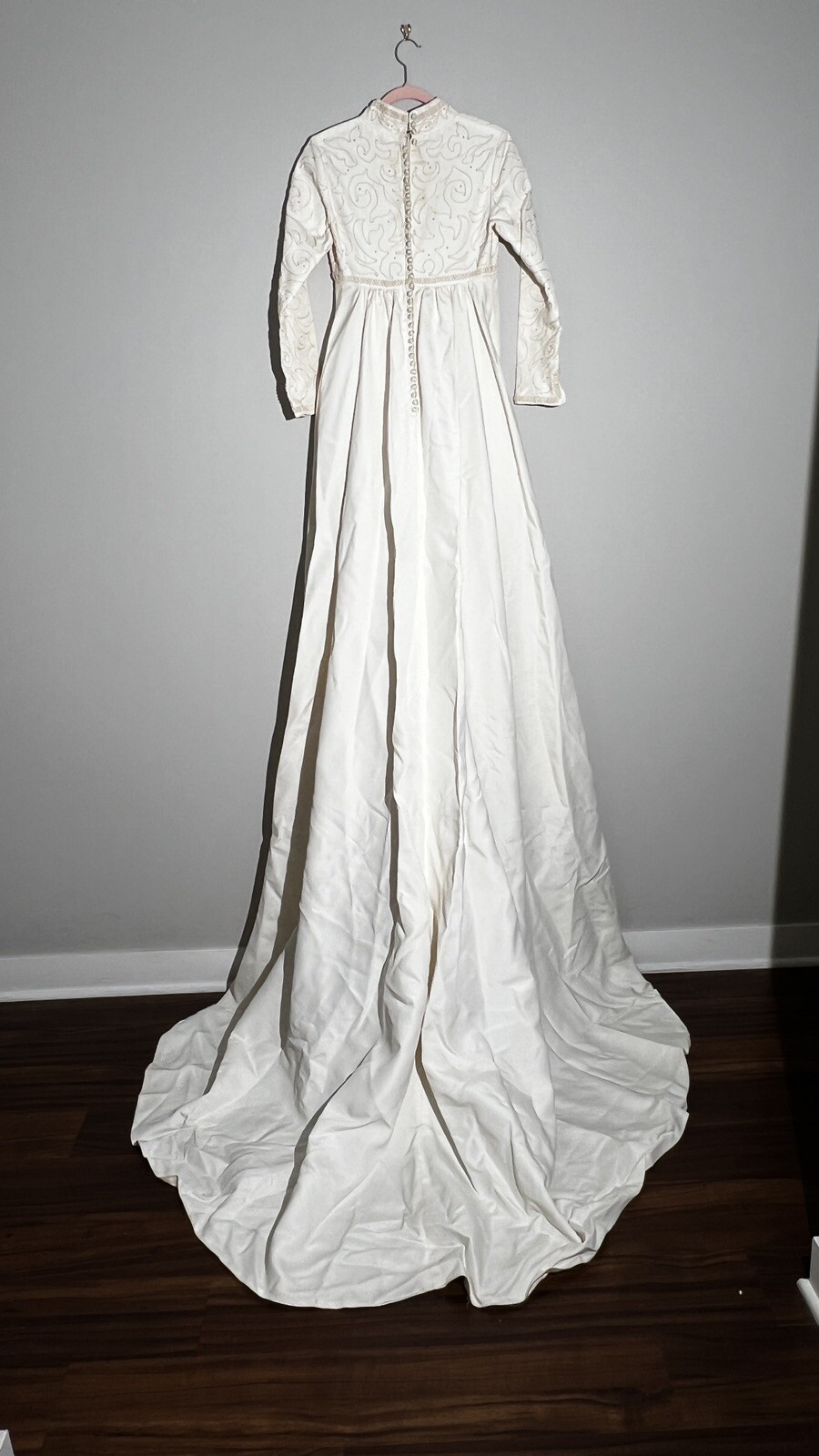 Vintage 1960s Bridal Originals Mod Mandarin Collar Wedding Dress Gown Train S/M