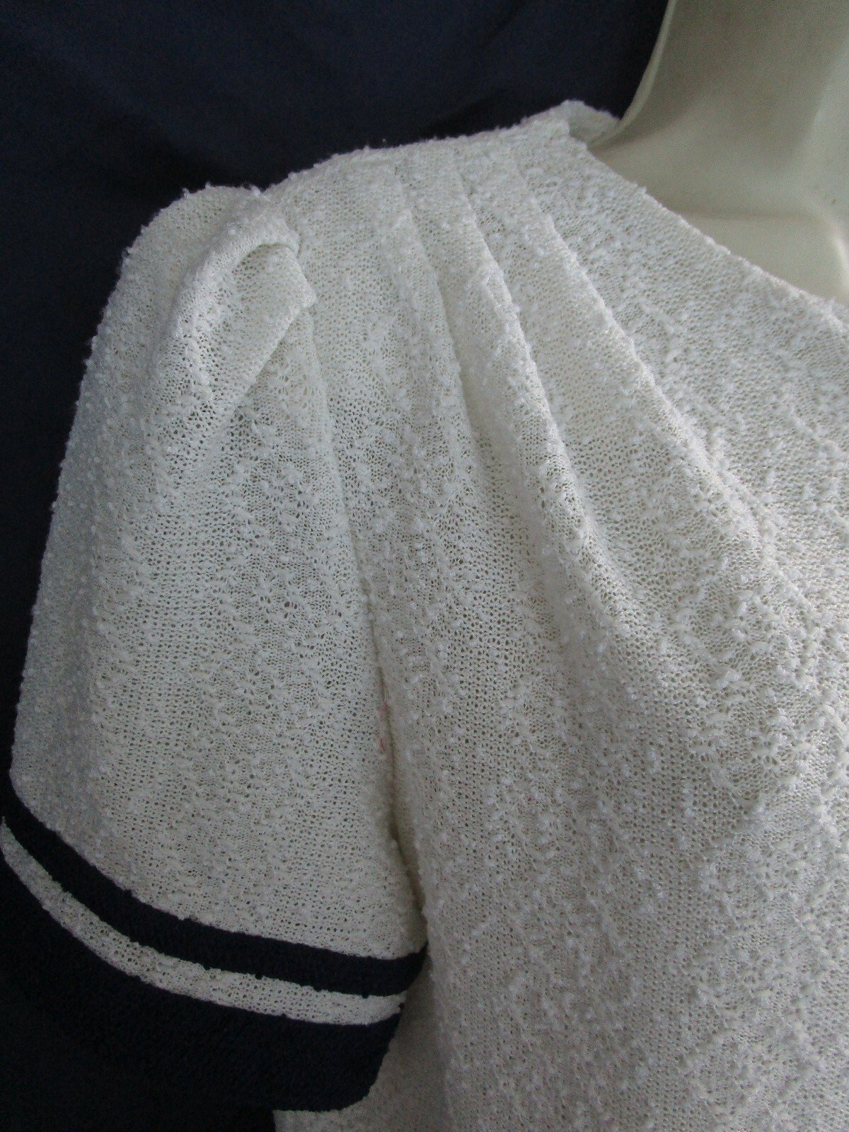 Vtg 70s Full Figure Volup Leslie Pomer Mod White Boucle Textured Secretary Dress