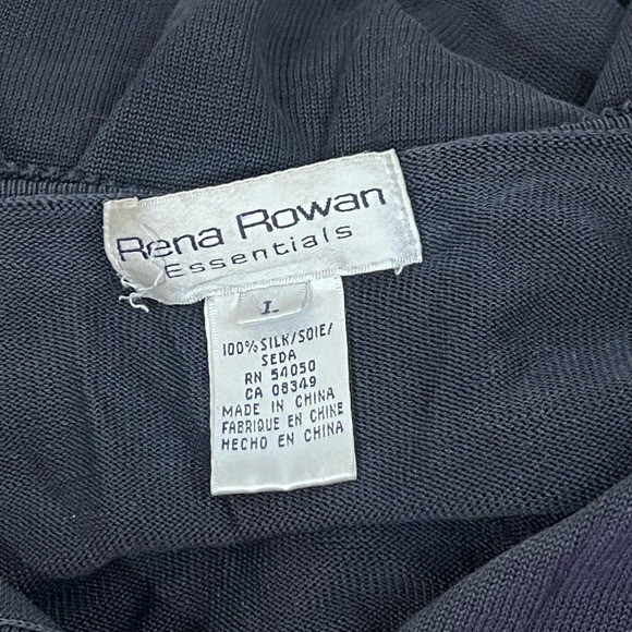 XS-Vintage 90s Rena Rowan 100% silk black top,abalone shell buttons cozy petite