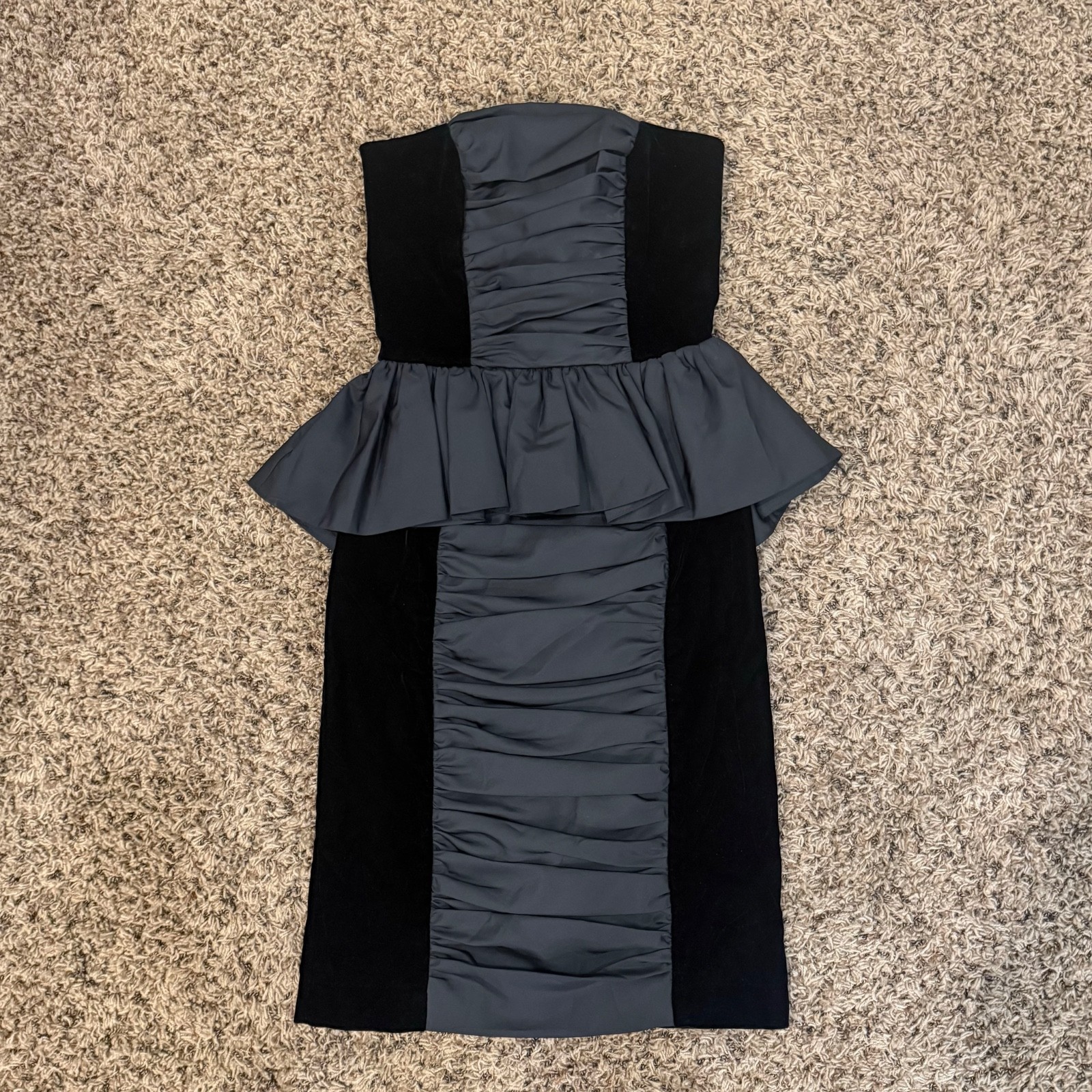 Vintage 80’s VELVET PARTY DRESS w RHINESTONE BOW S Ruched Strapless Boning Midi